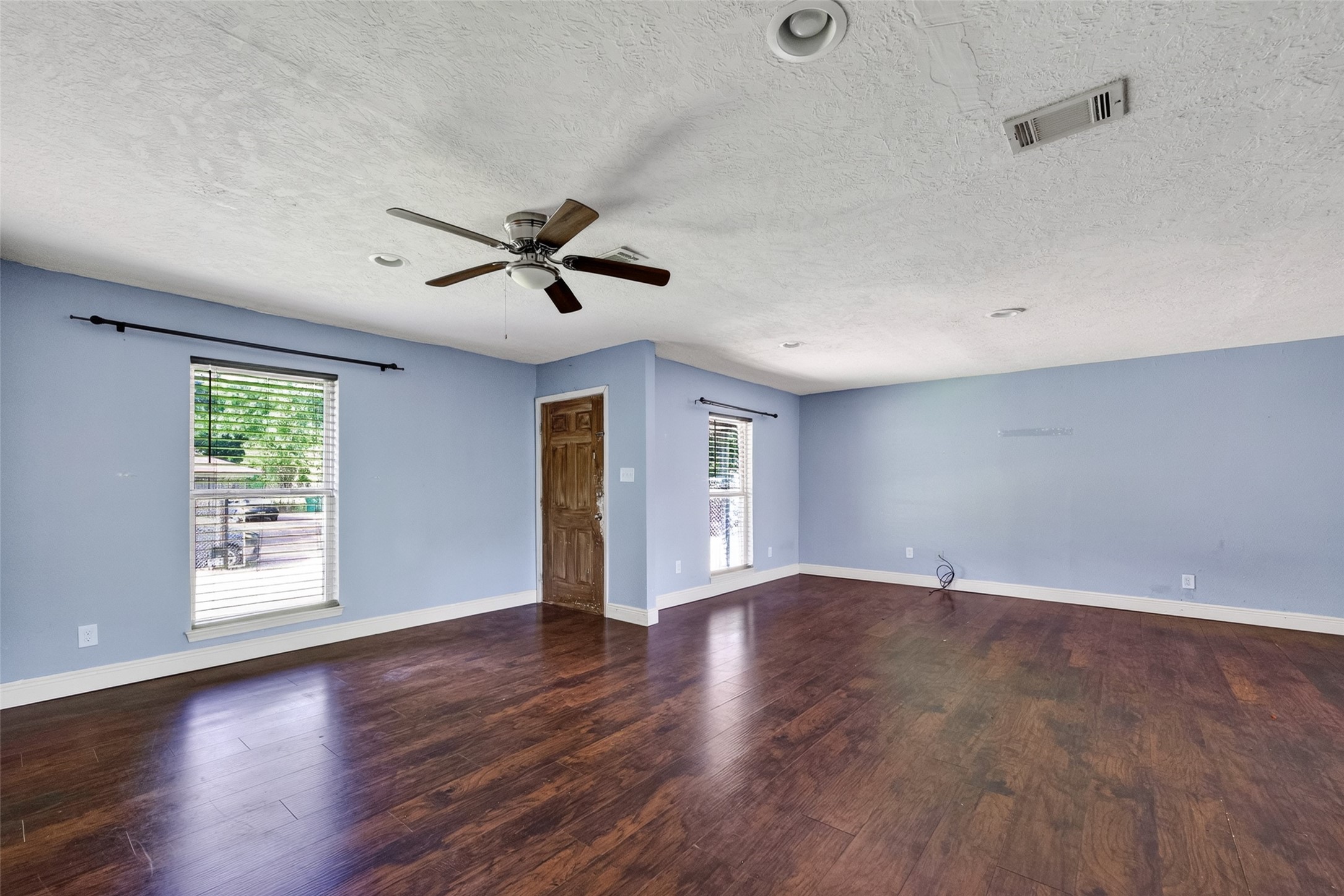 7213 Rhobell Street Property Photo 4