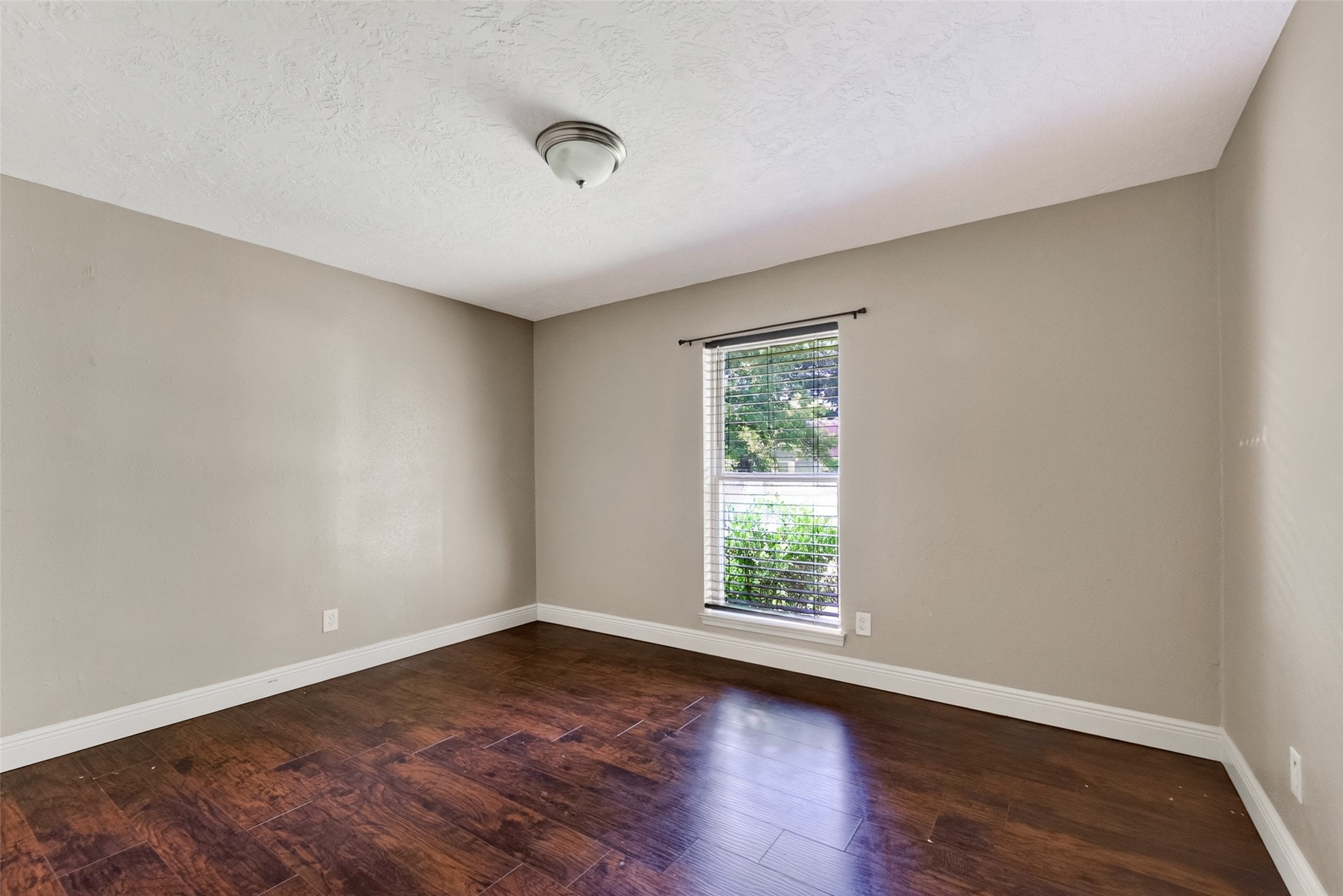7213 Rhobell Street Property Photo 15