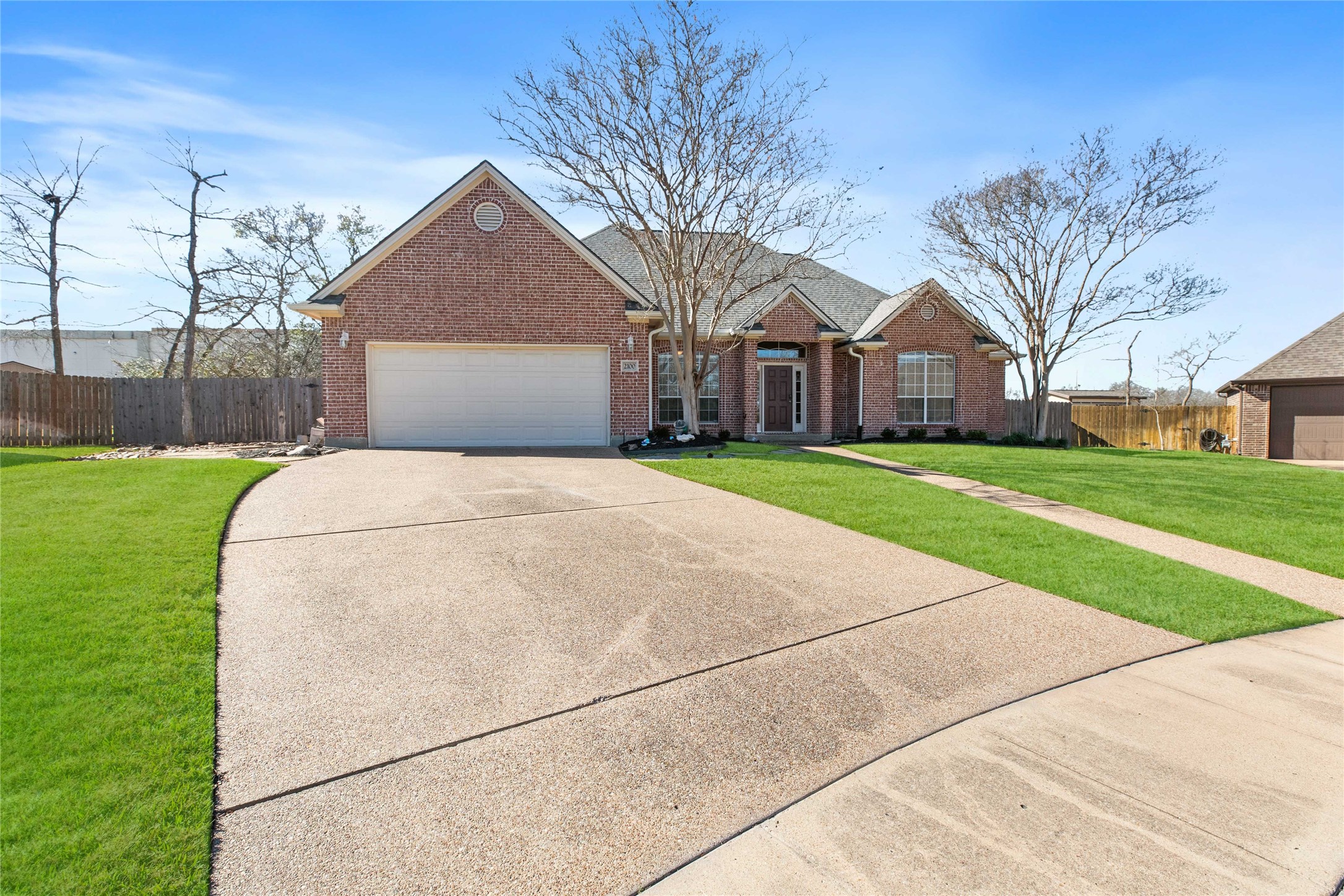 2100 Williams Glen Drive Property Photo