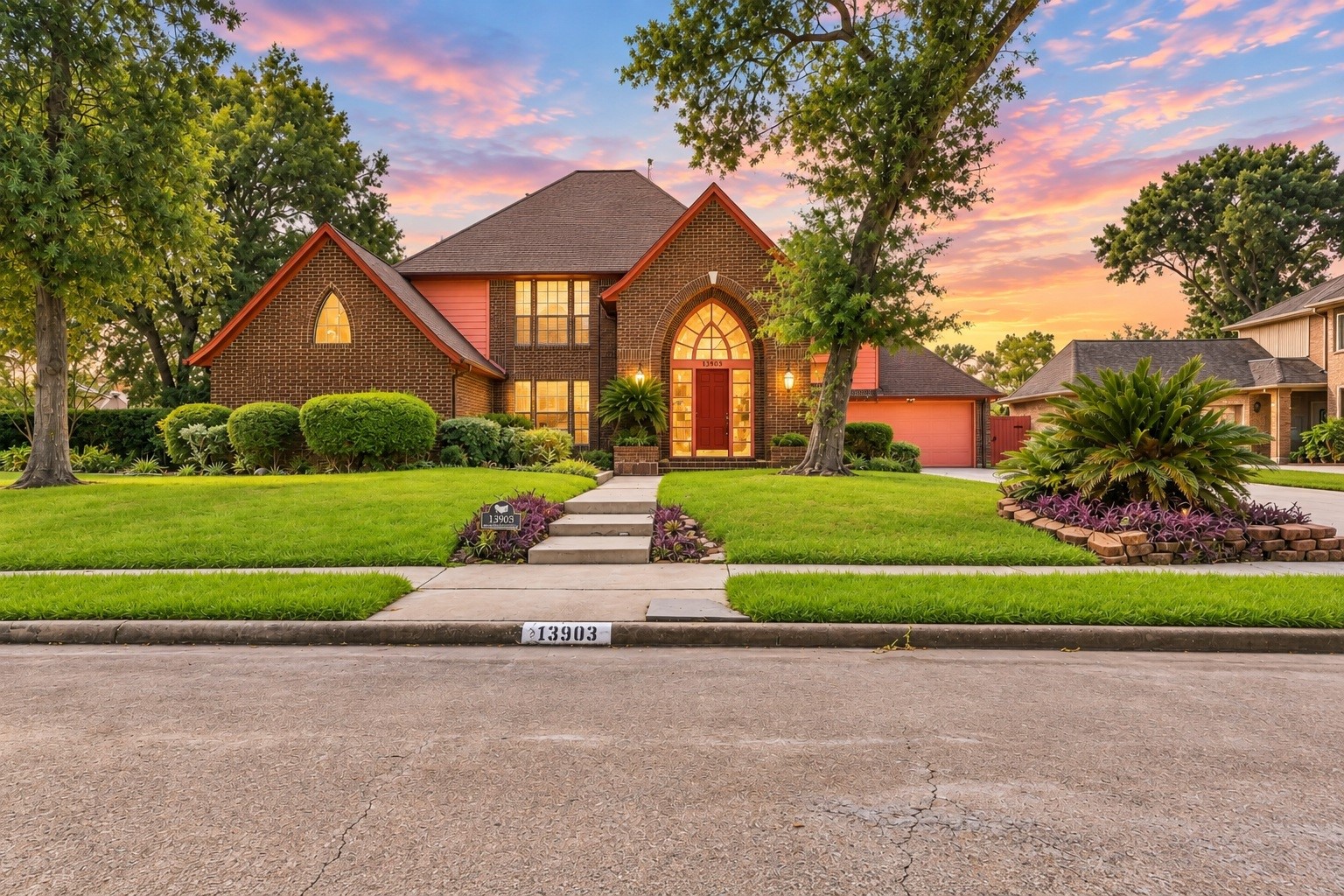 13903 Wilde Forest Court Property Photo 3