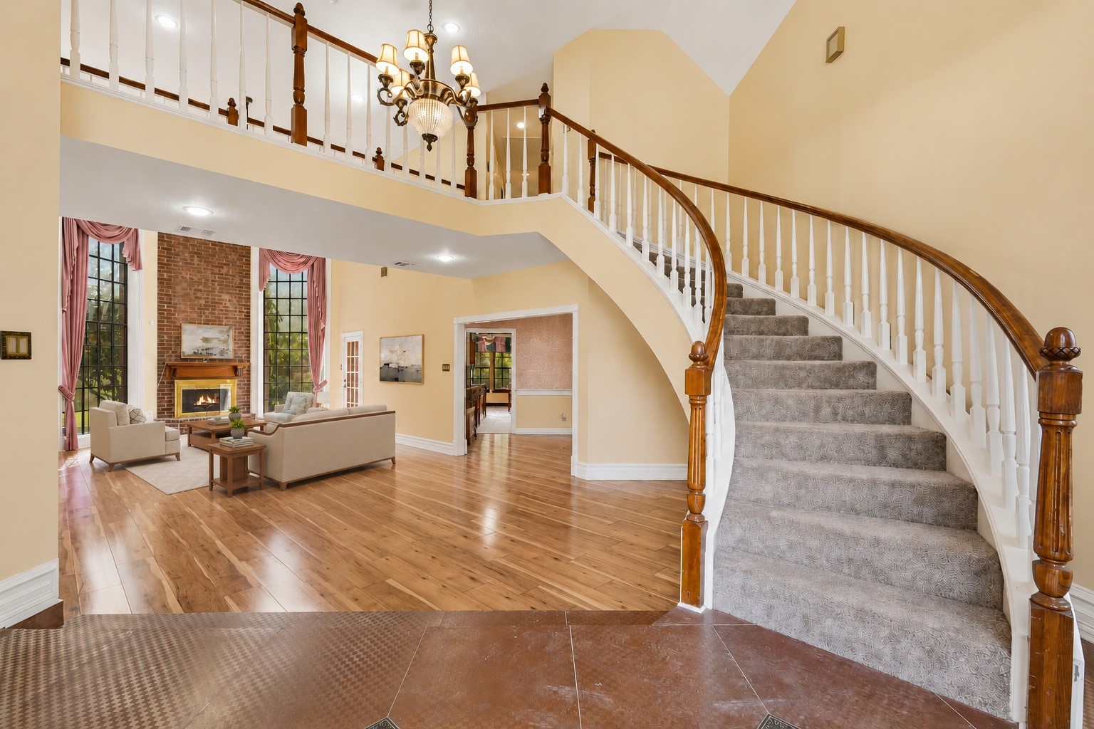 13903 Wilde Forest Court Property Photo 5