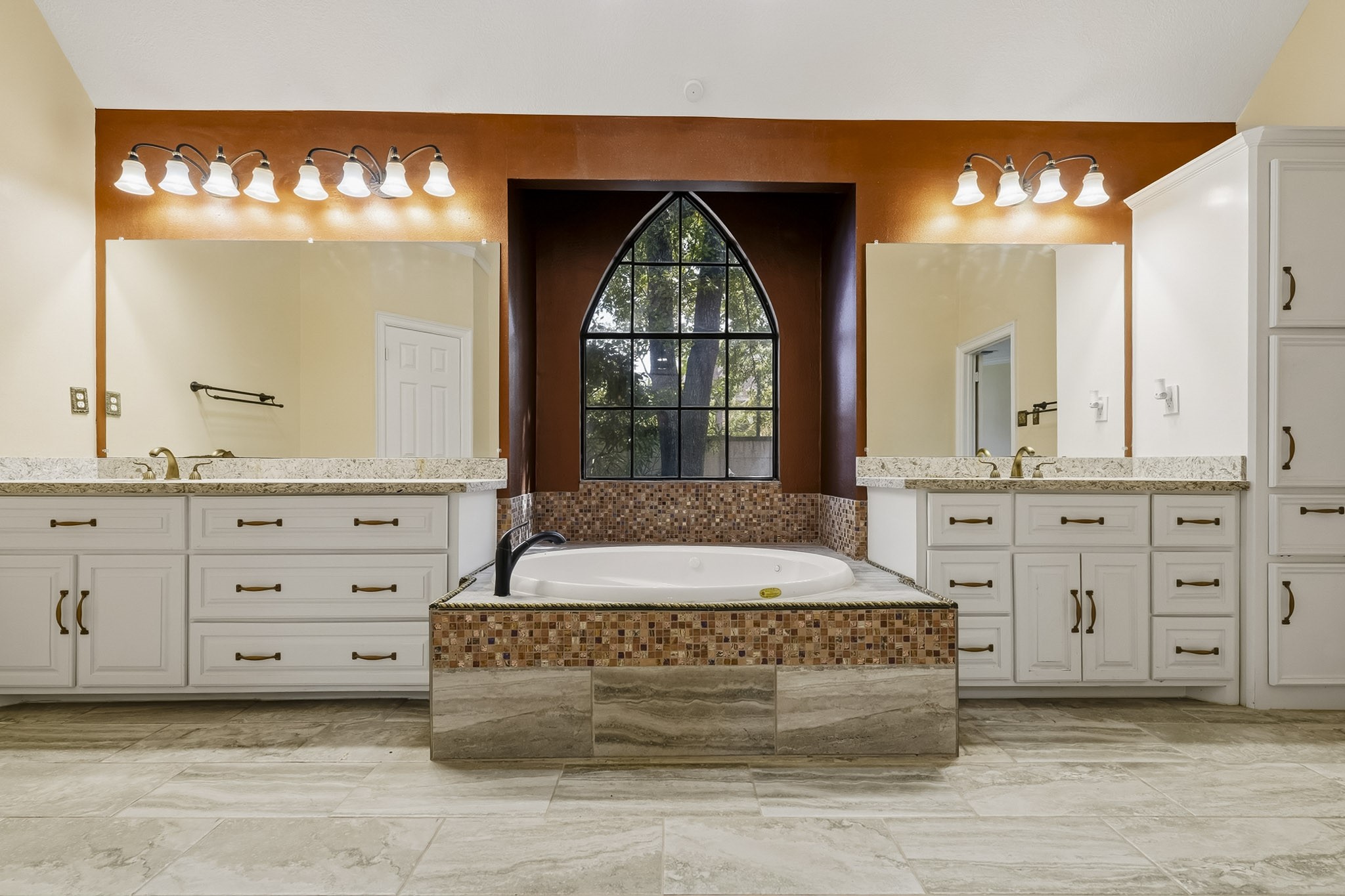 13903 Wilde Forest Court Property Photo 17