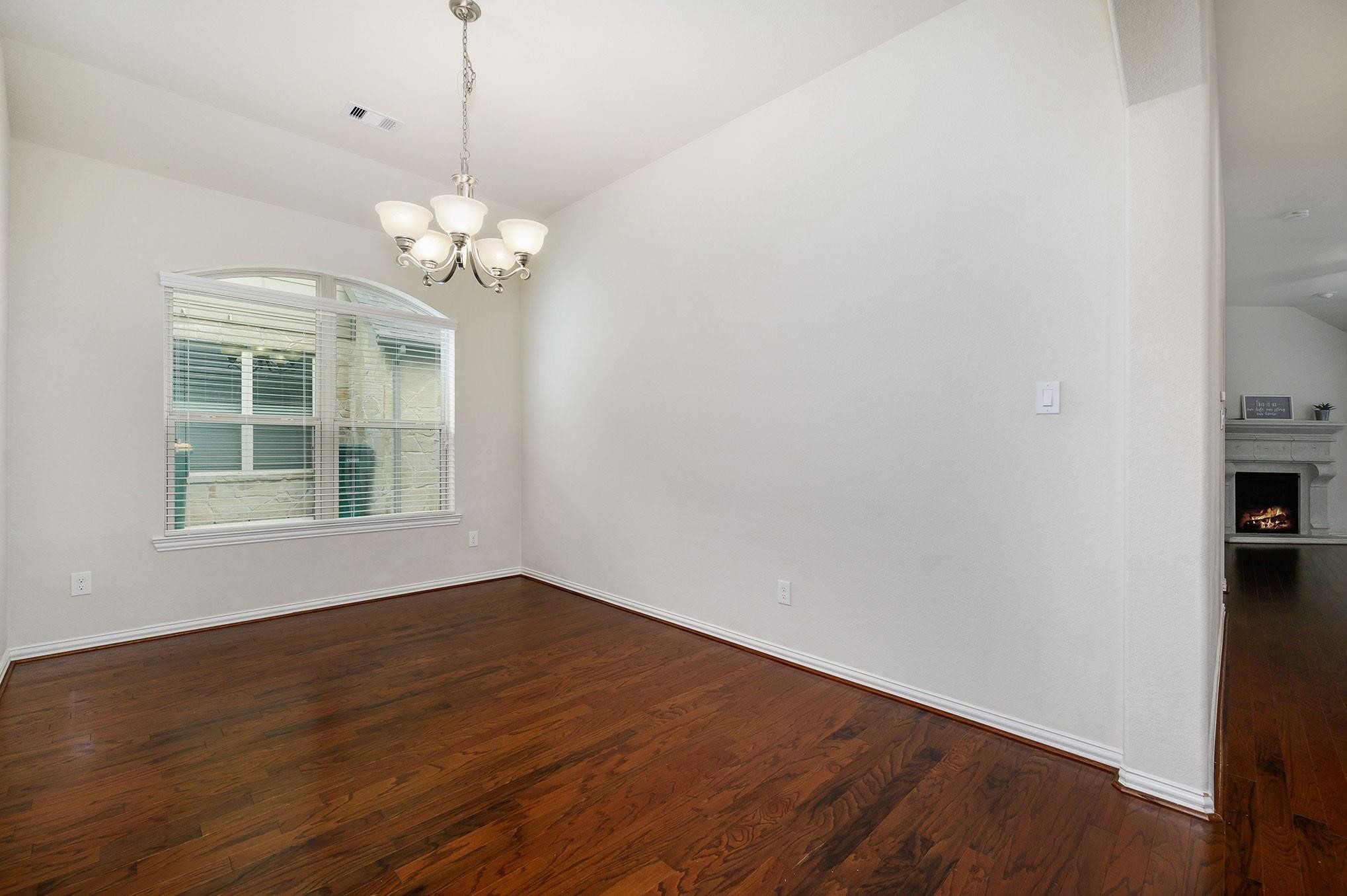 15 Sawbridge Circle Property Photo 7