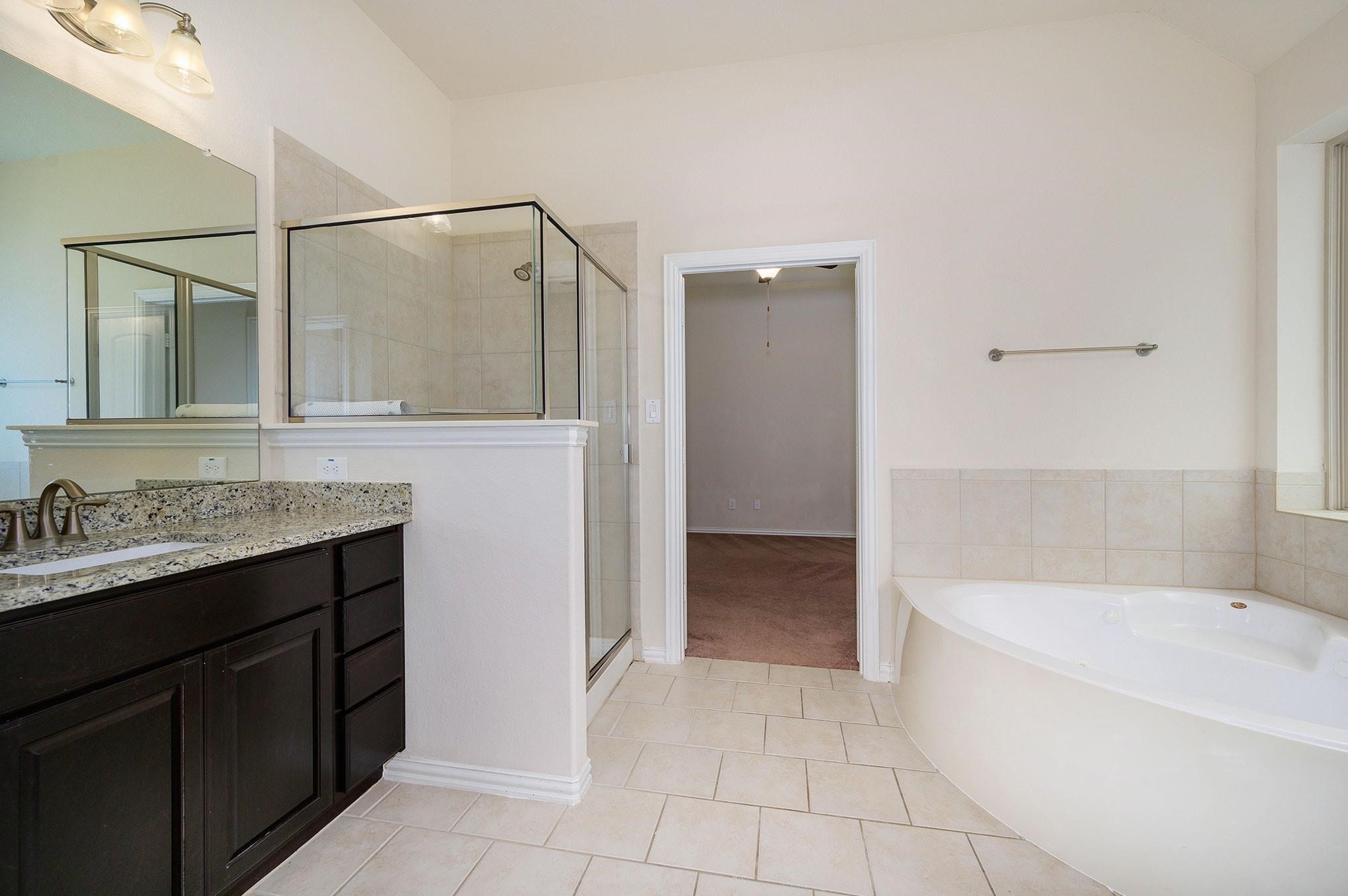15 Sawbridge Circle Property Photo 12