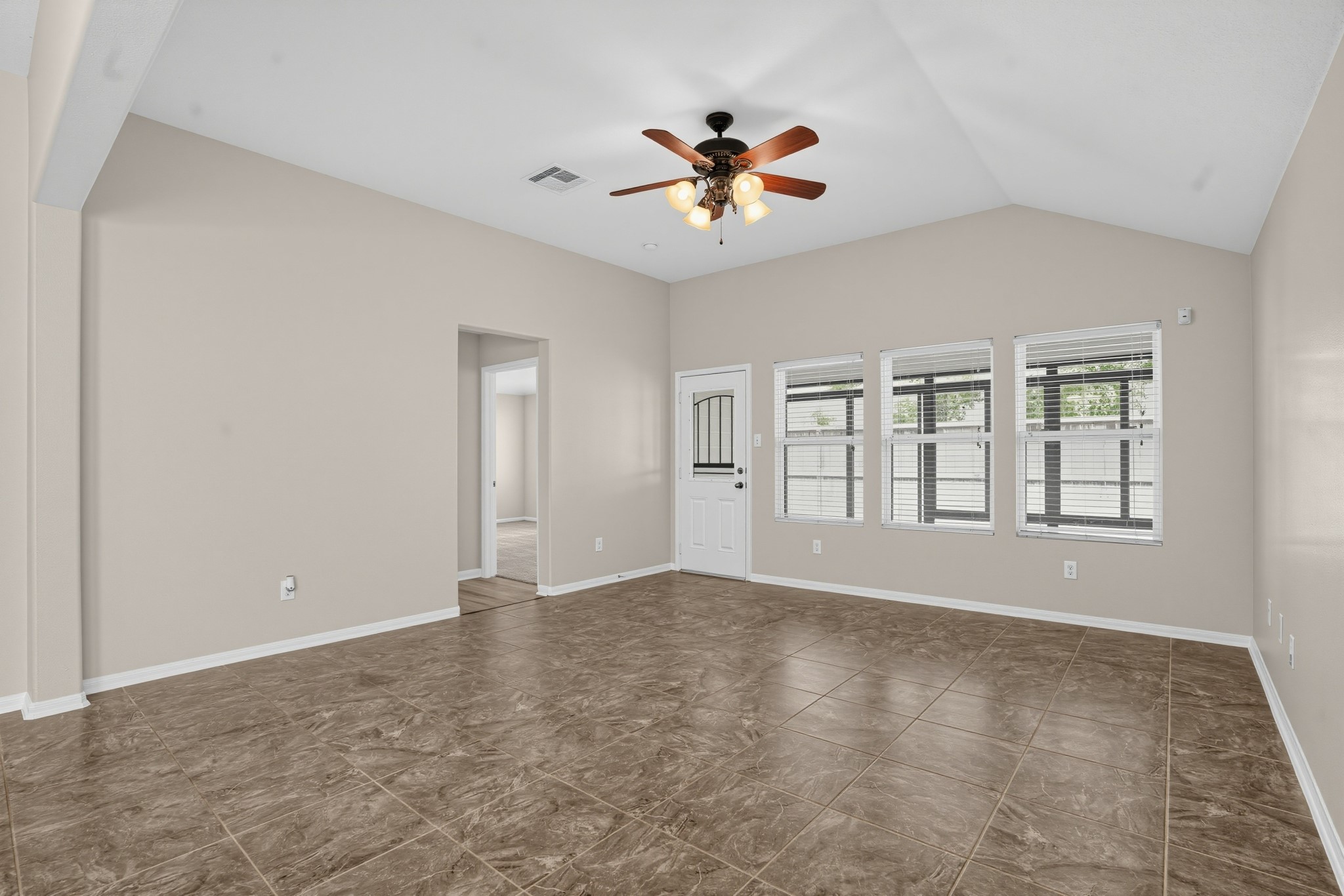 5035 Blue Spruce Hill Street Property Photo 4