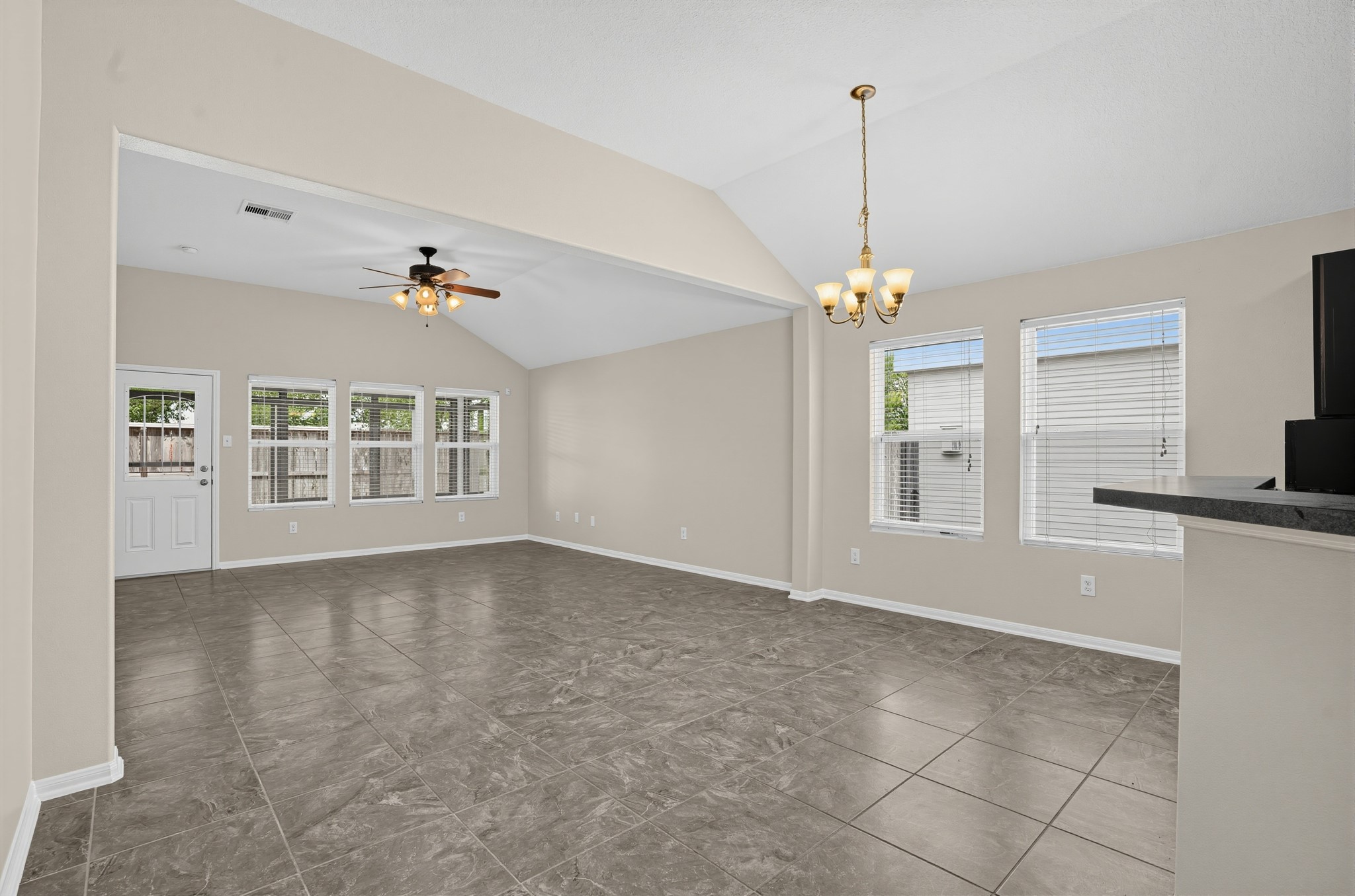 5035 Blue Spruce Hill Street Property Photo 6