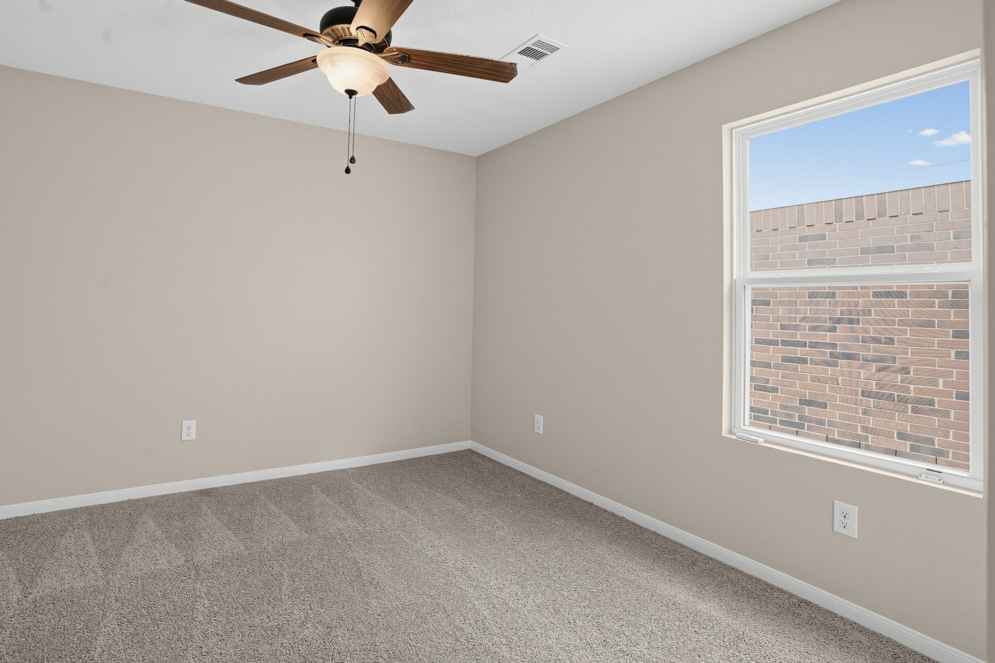 5035 Blue Spruce Hill Street Property Photo 13