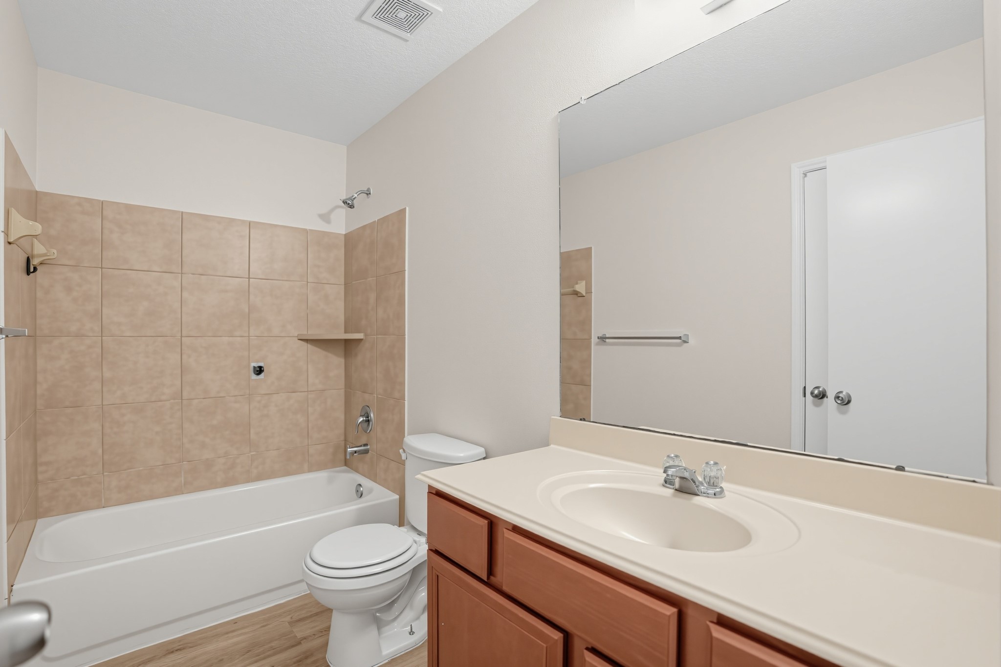 5035 Blue Spruce Hill Street Property Photo 15