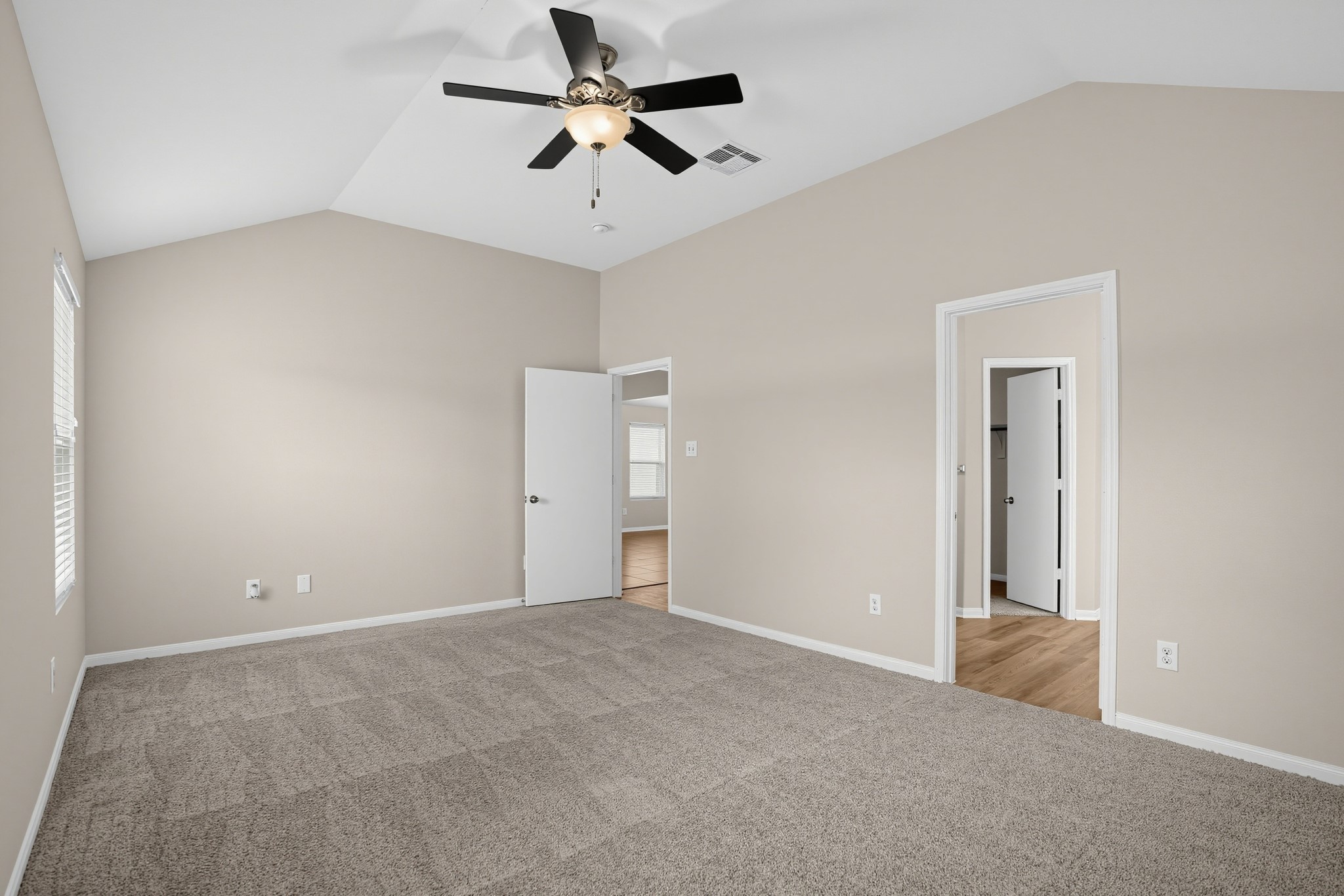5035 Blue Spruce Hill Street Property Photo 16