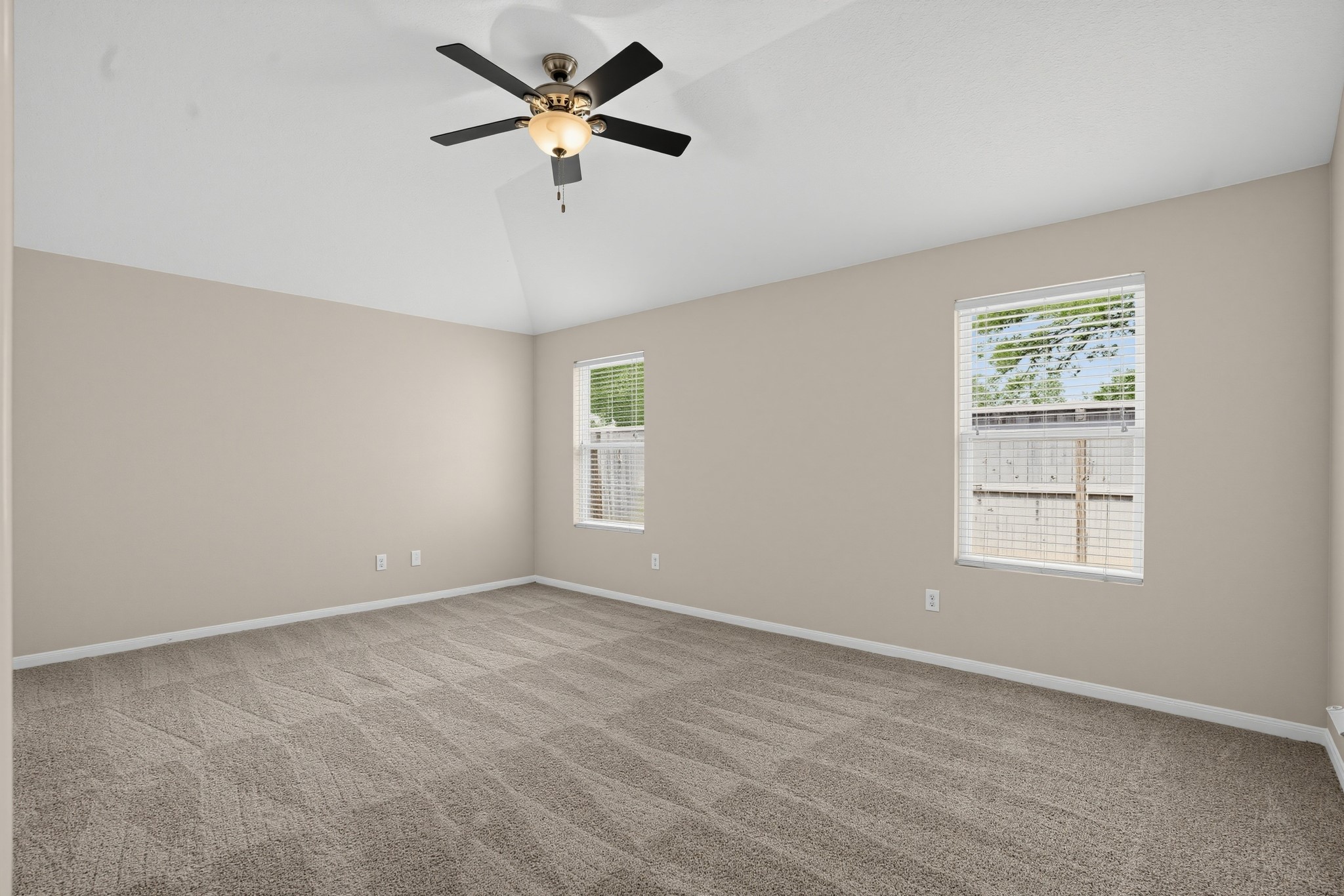 5035 Blue Spruce Hill Street Property Photo 17