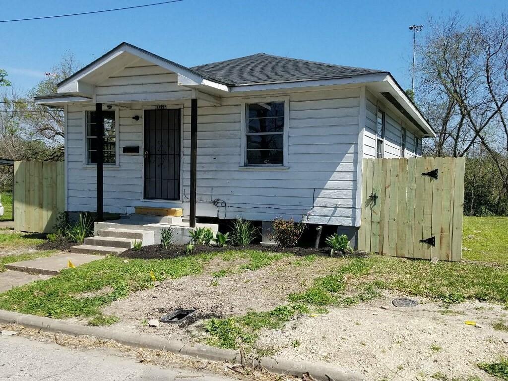 3326 Bayou Drive, Houston TX 77022 Property Photo 1