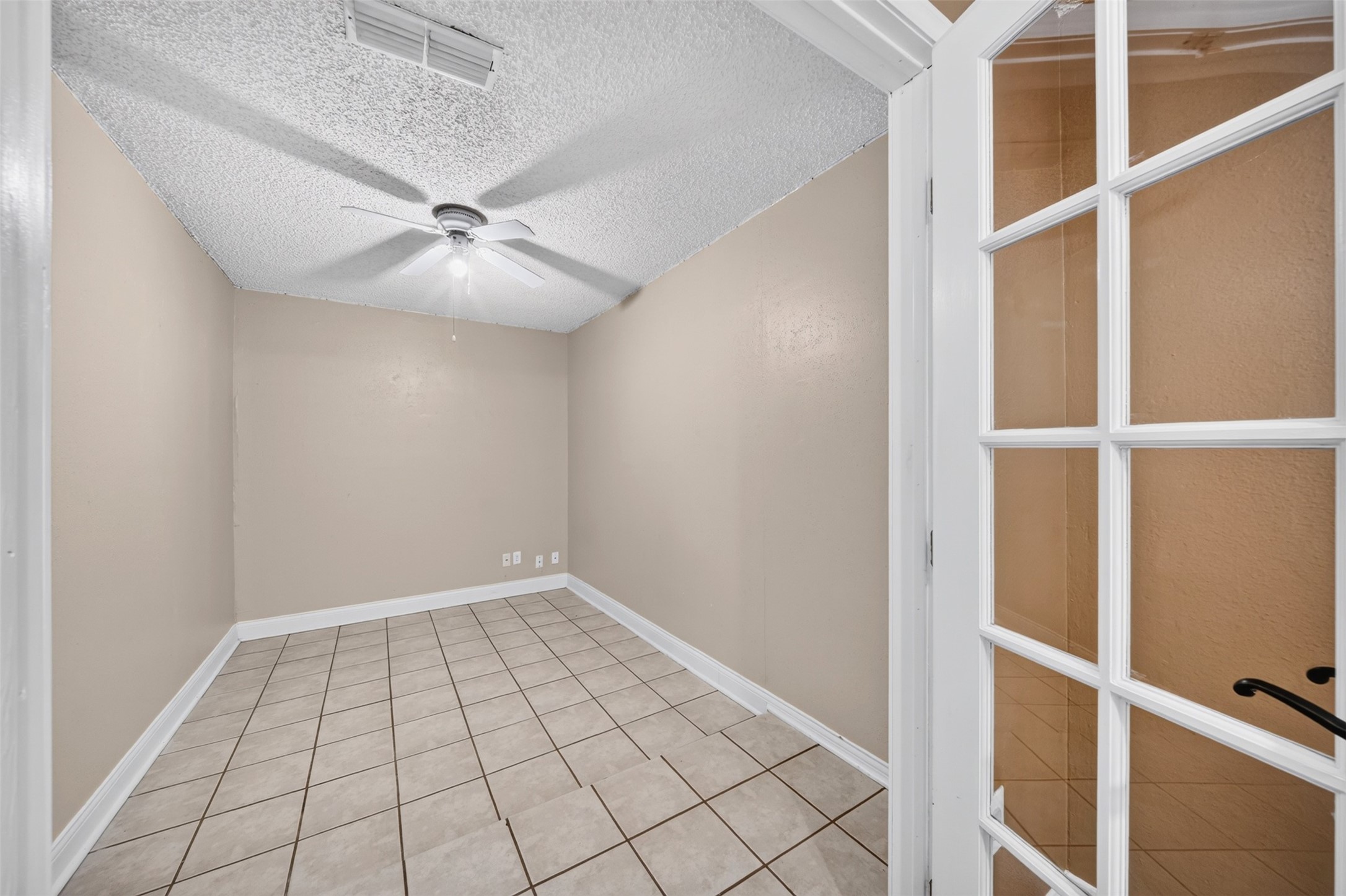 9634 Magnolia Ridge Drive Property Photo 12