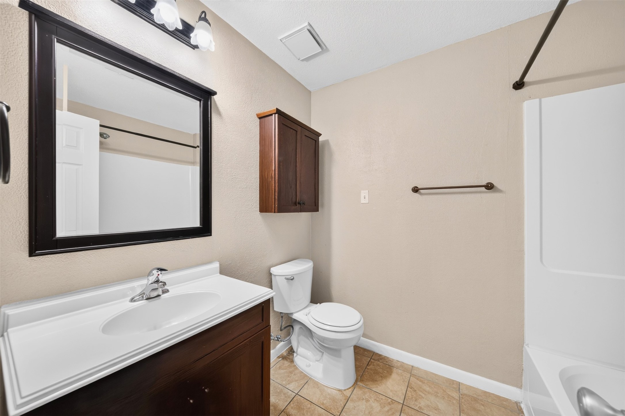 9634 Magnolia Ridge Drive Property Photo 16