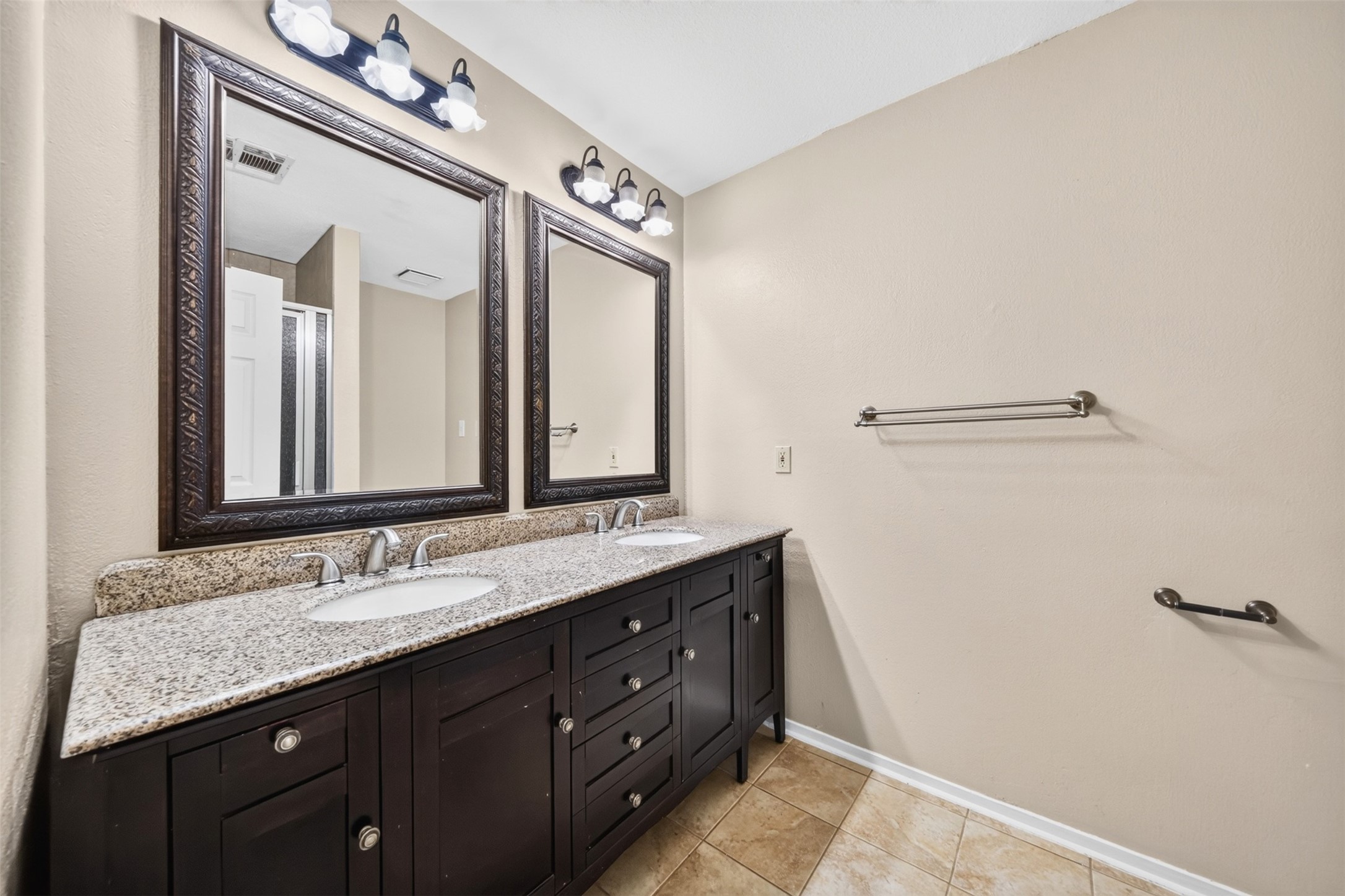 9634 Magnolia Ridge Drive Property Photo 23
