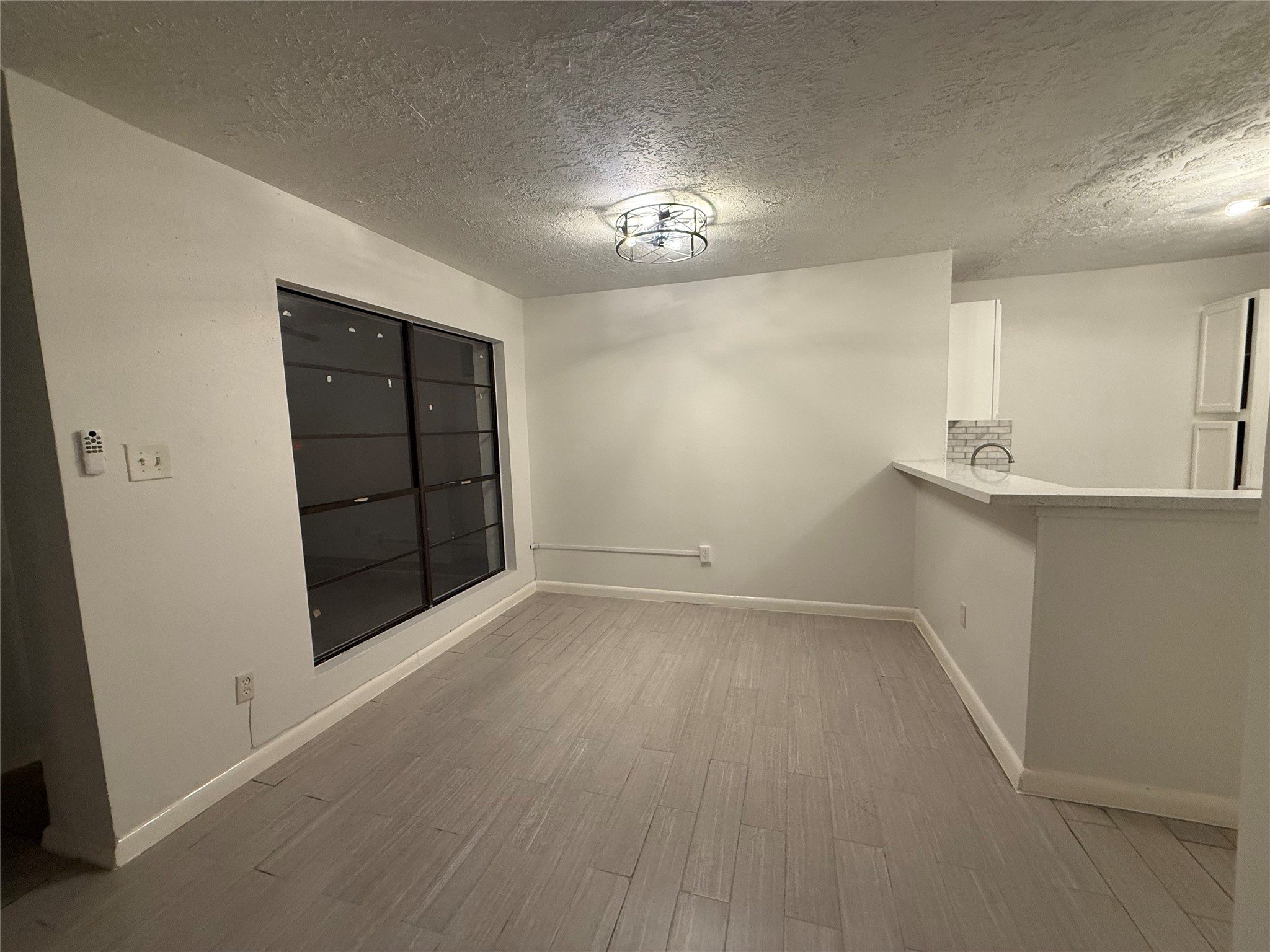 8553 Wilcrest Drive Property Photo 3