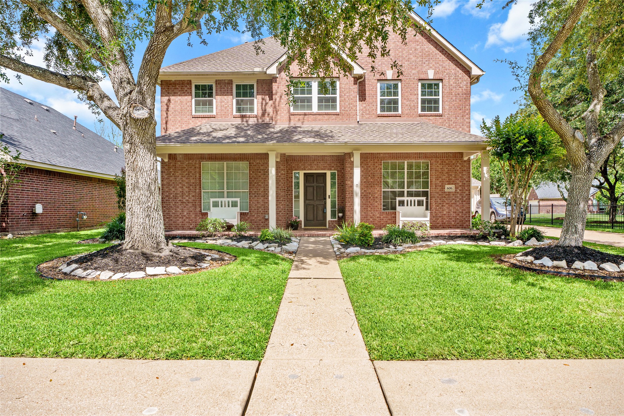606 Biscayne Bend Lane Property Photo 3