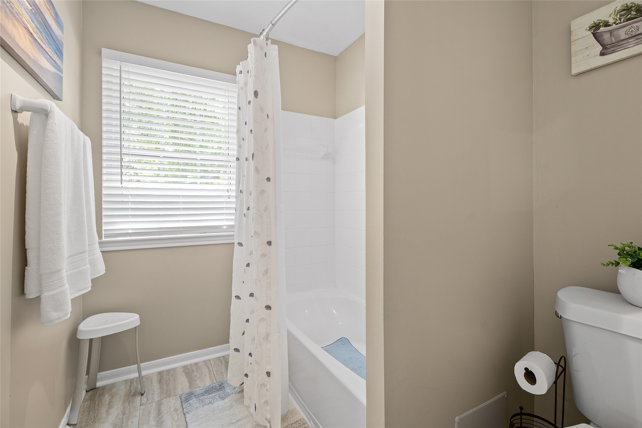 606 Biscayne Bend Lane Property Photo 32