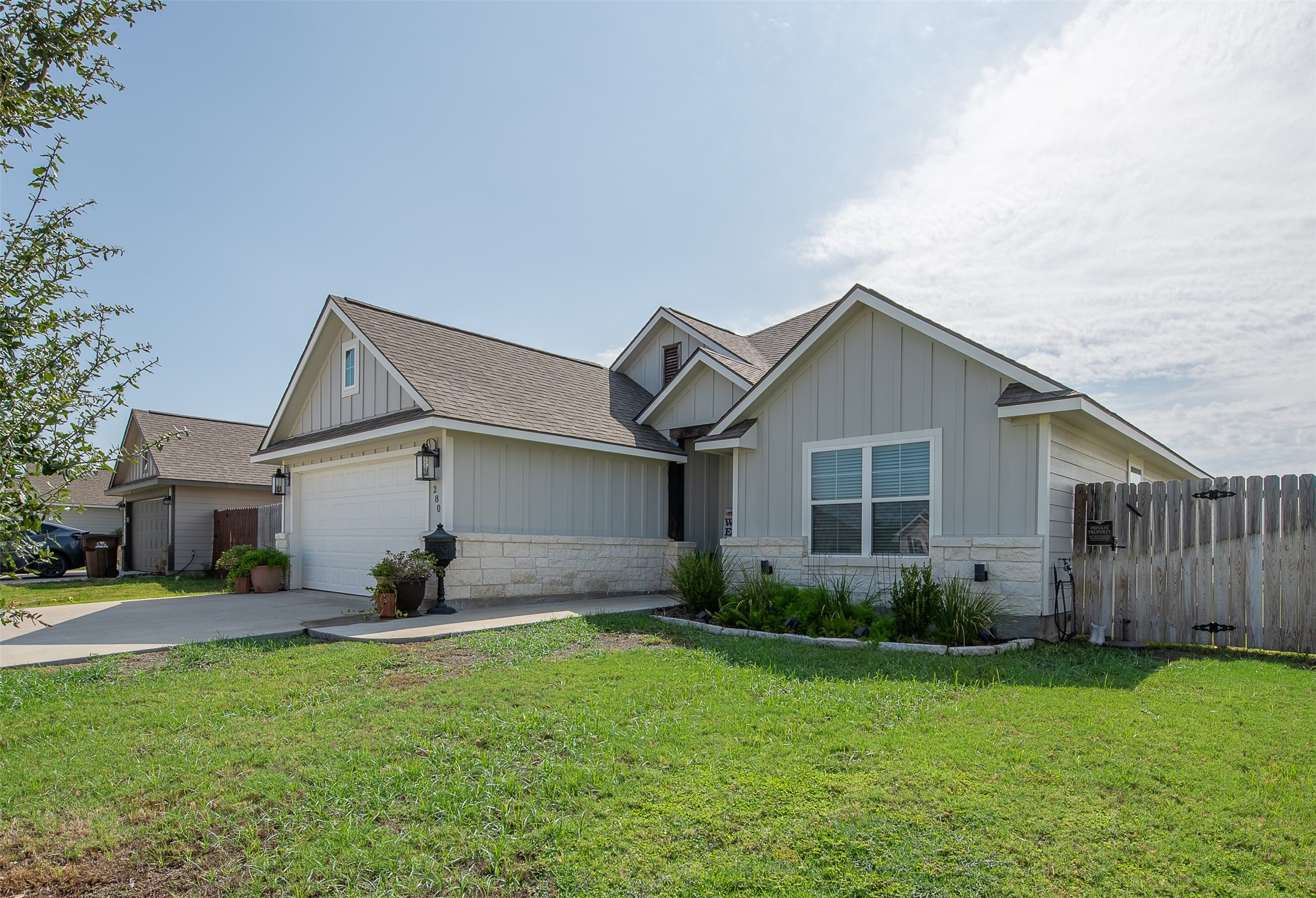 280 Brazos Bend Property Photo 2