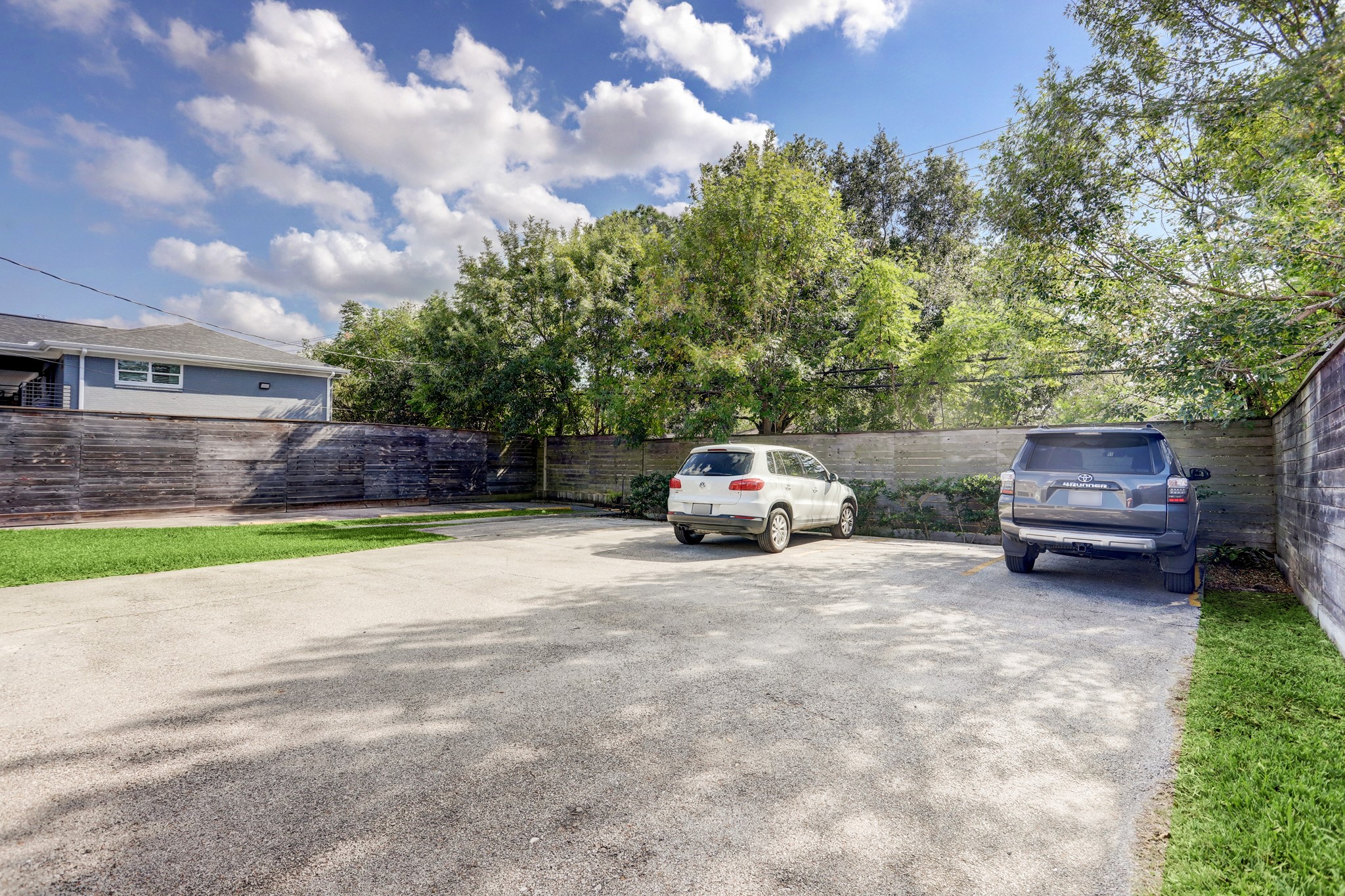 3615 Murworth Drive B Property Photo 4