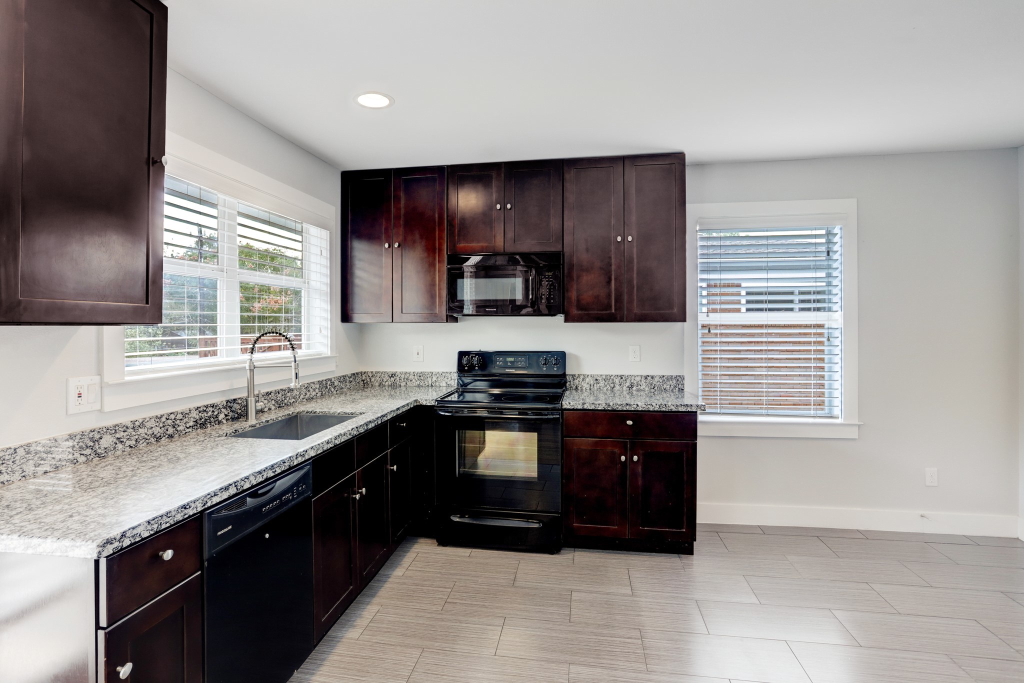 3615 Murworth Drive B Property Photo 7