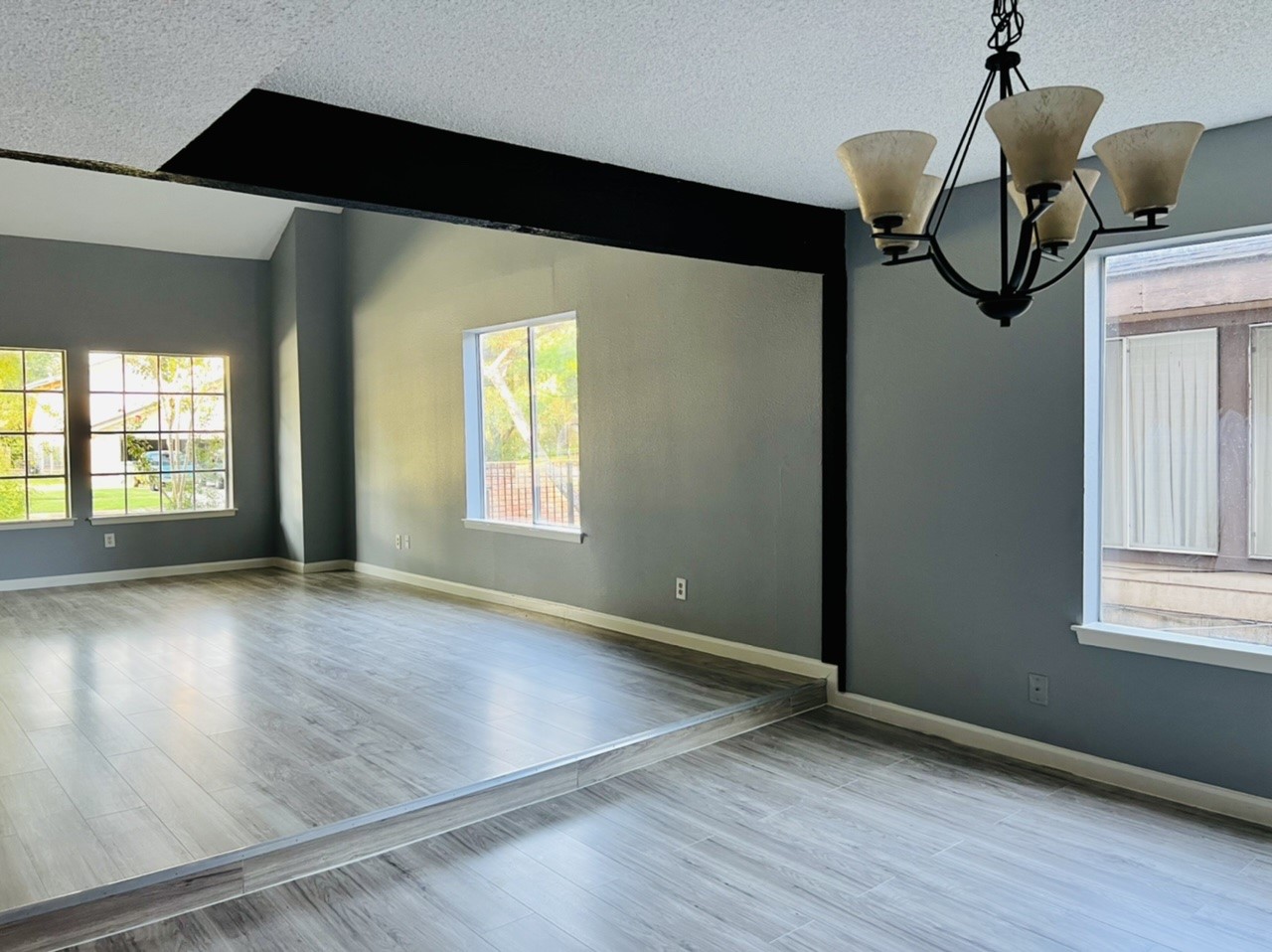 7627 Candlegreen Lane Property Photo 6