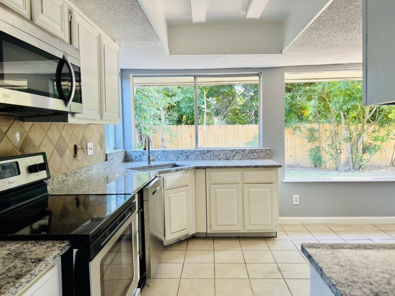 7627 Candlegreen Lane Property Photo 25
