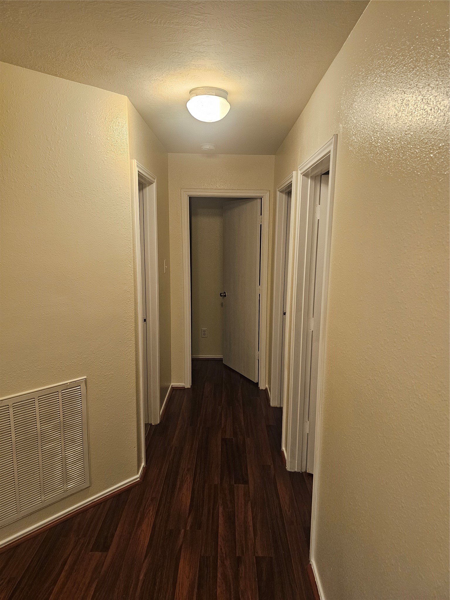 5910 Minor Street Property Photo 9