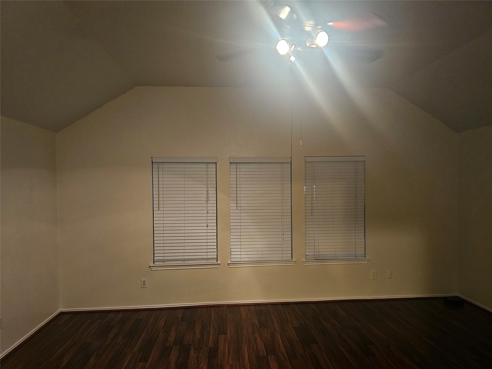 5910 Minor Street Property Photo 11