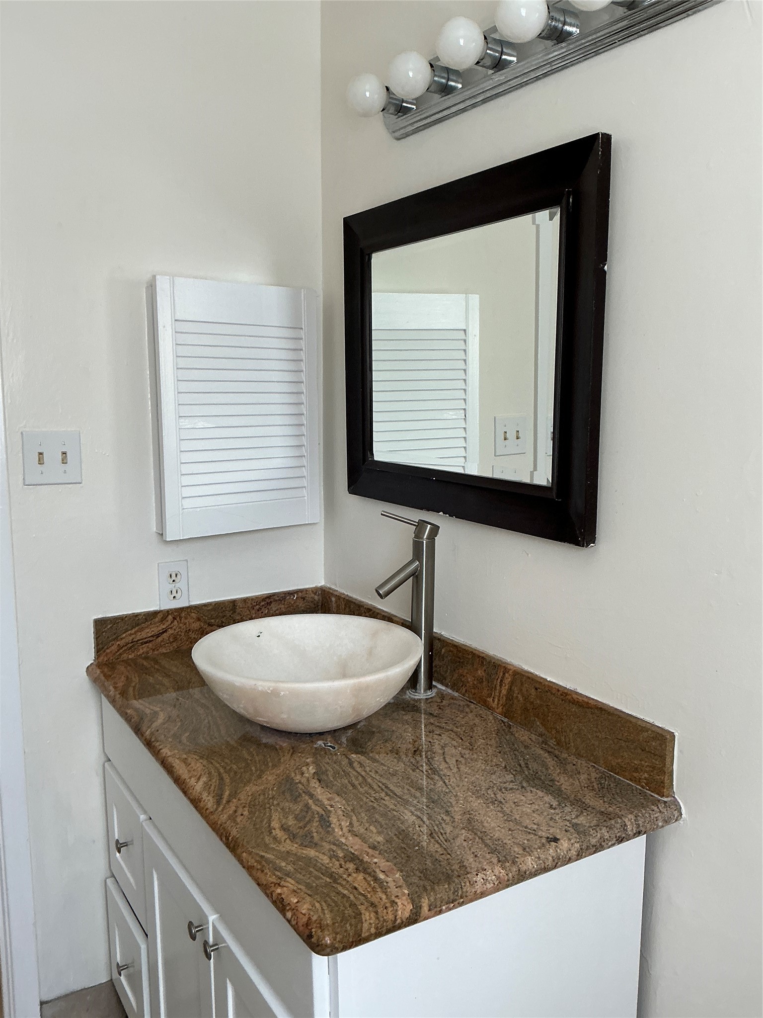 16719 Maplemont Drive Property Photo 18
