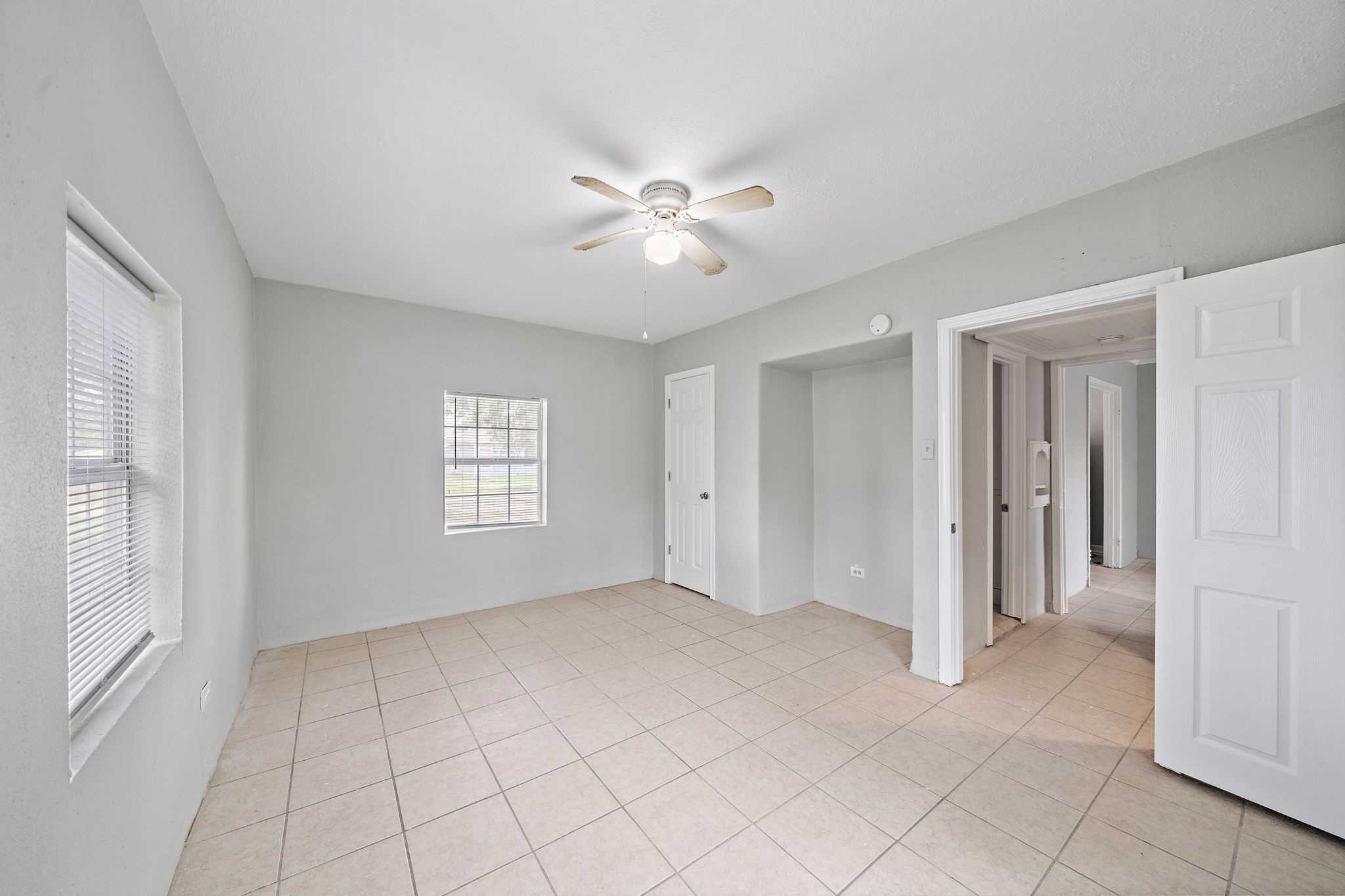 818 3rd Avenue N 28 Property Photo 6