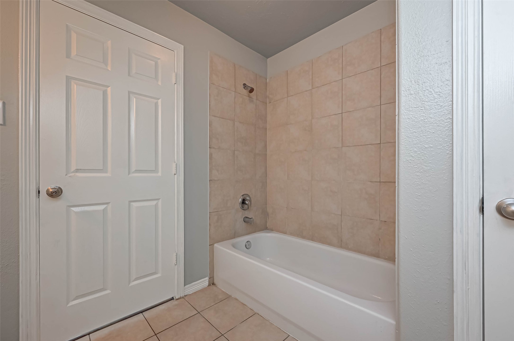7816 Stoneyway Drive Property Photo 13