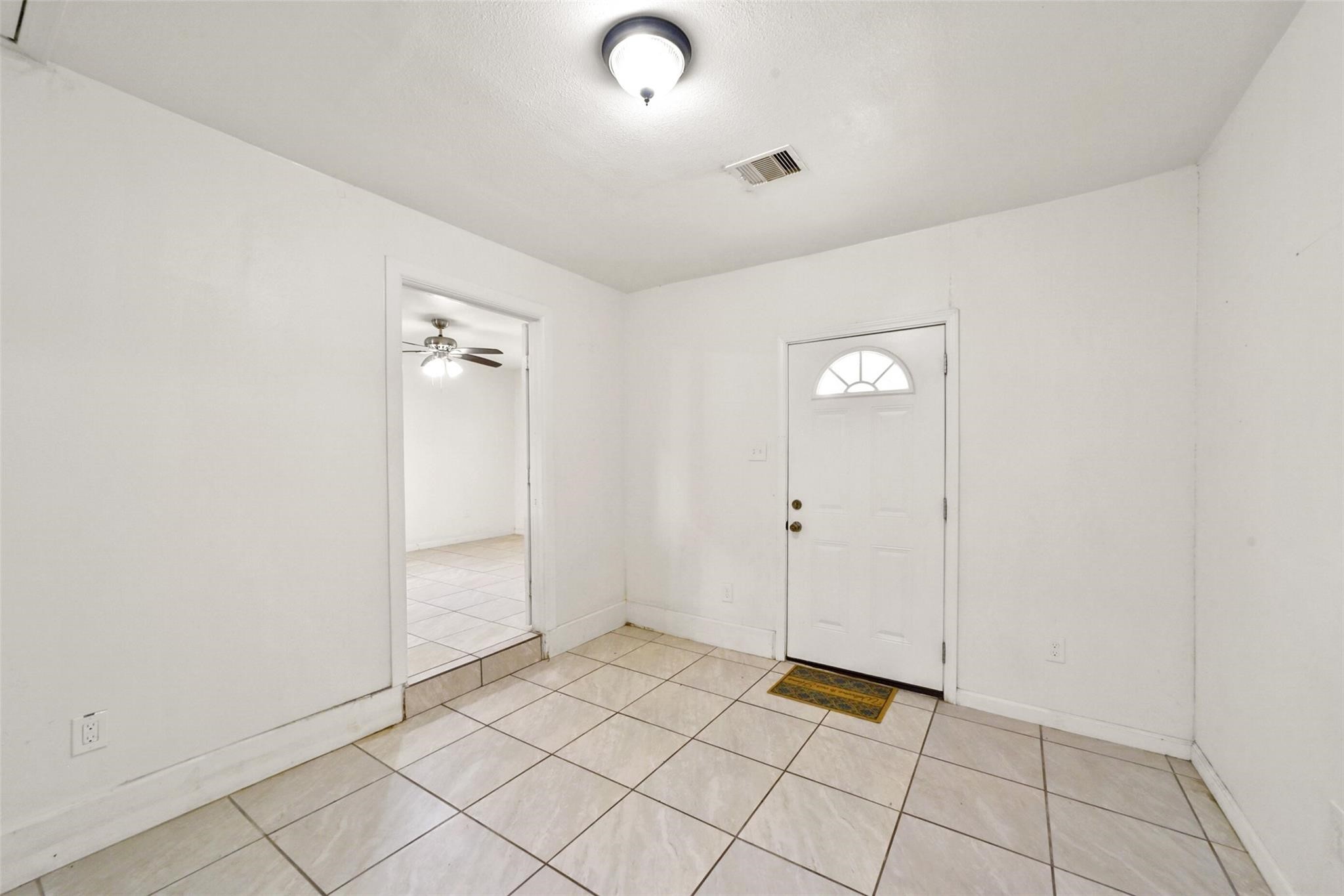 214 Schilling Street Property Photo 4