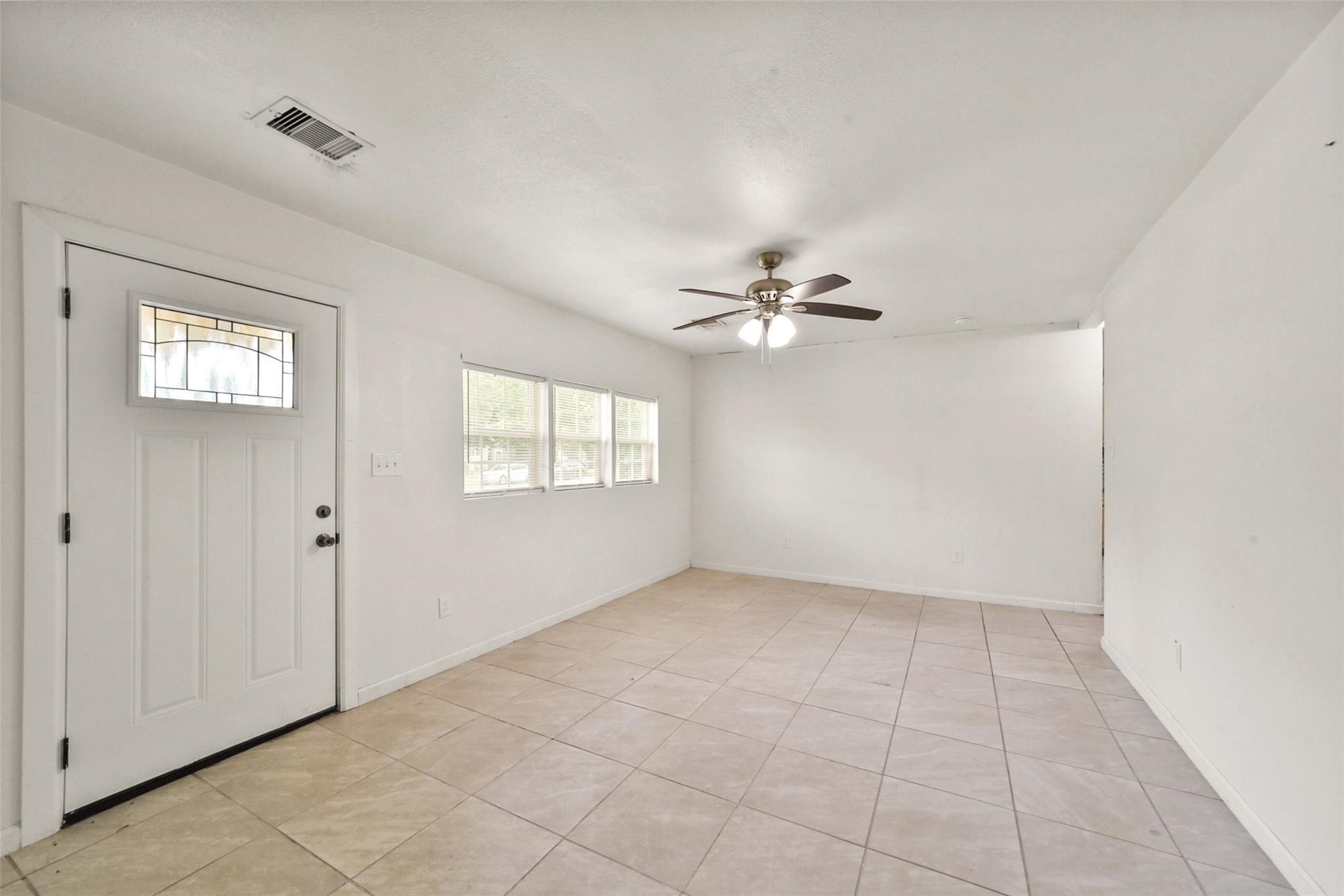 214 Schilling Street Property Photo 5