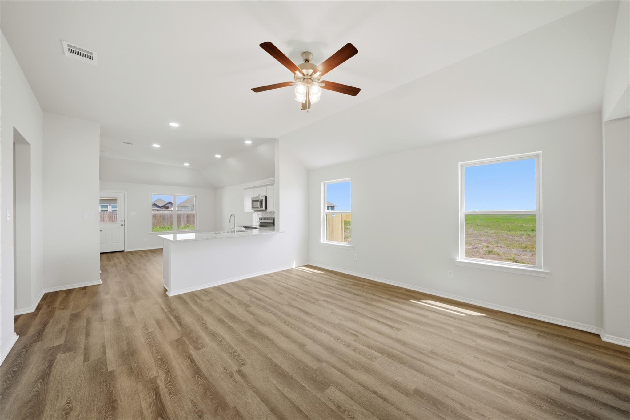 137 Cotton Cove, Snook Tx 77879 Property Photo 9