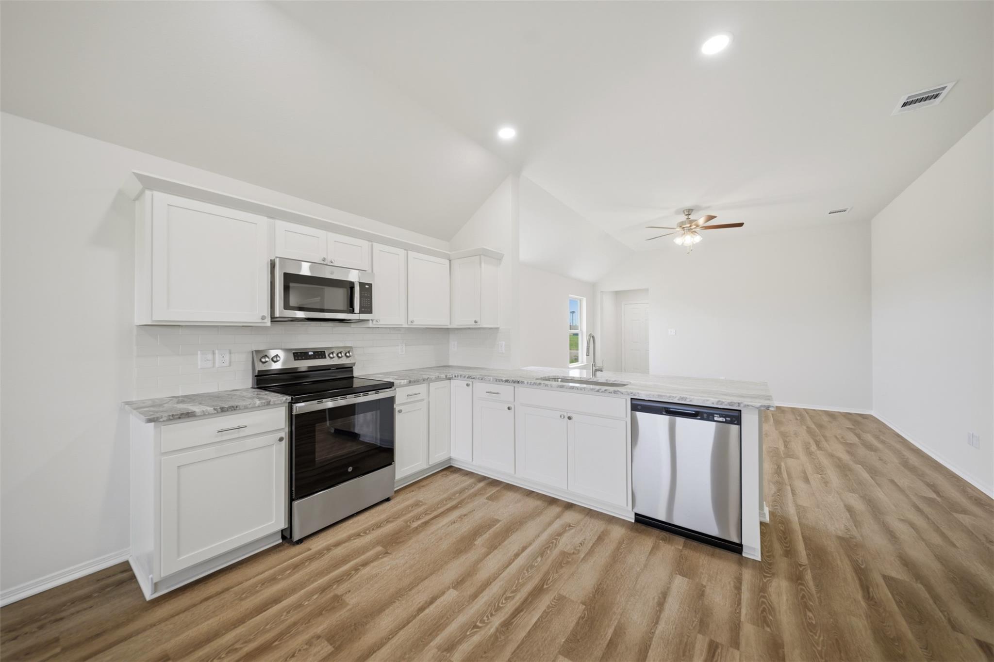 137 Cotton Cove, Snook Tx 77879 Property Photo 12
