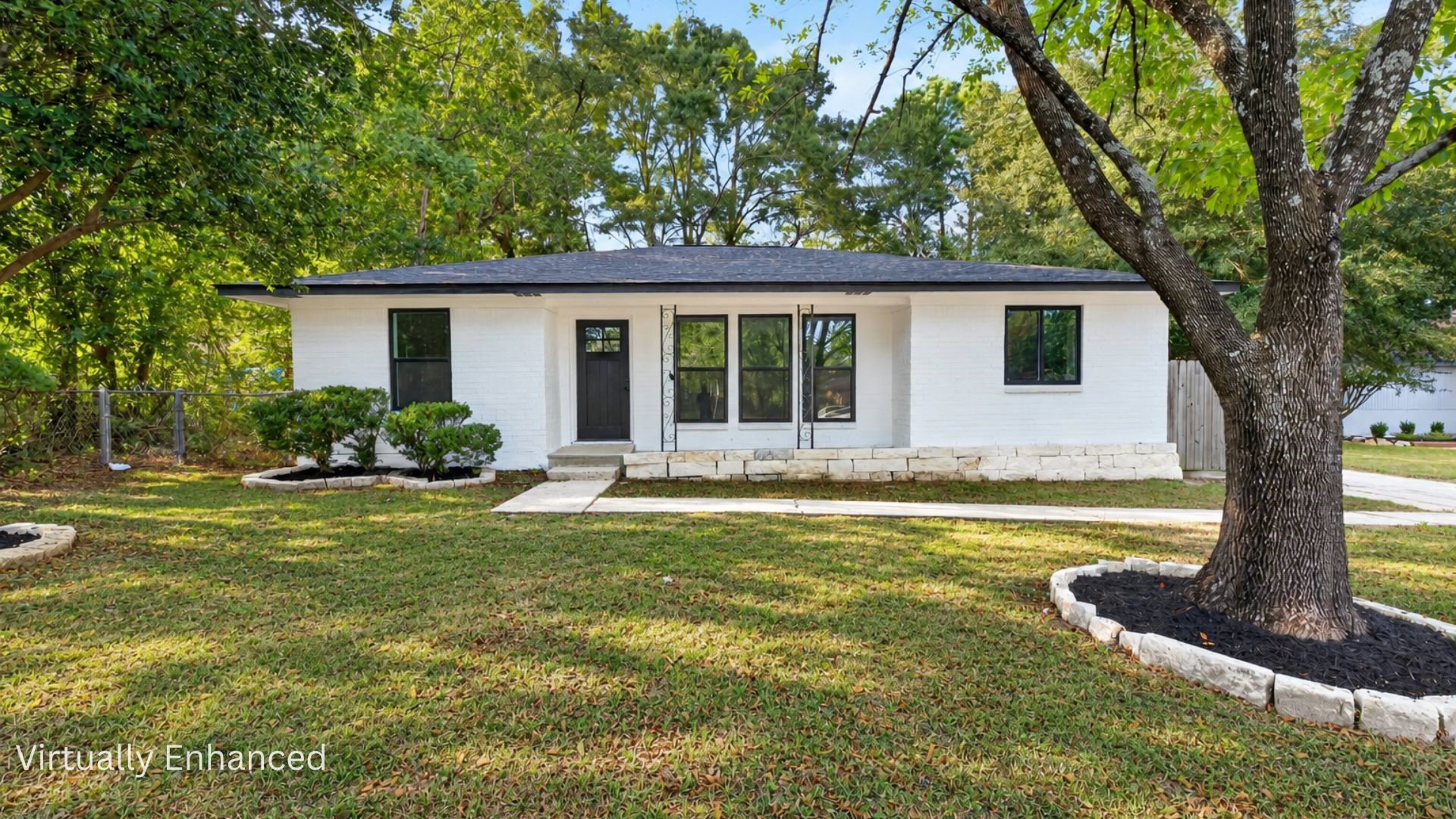 311 Crest Hill Drive Property Photo 1