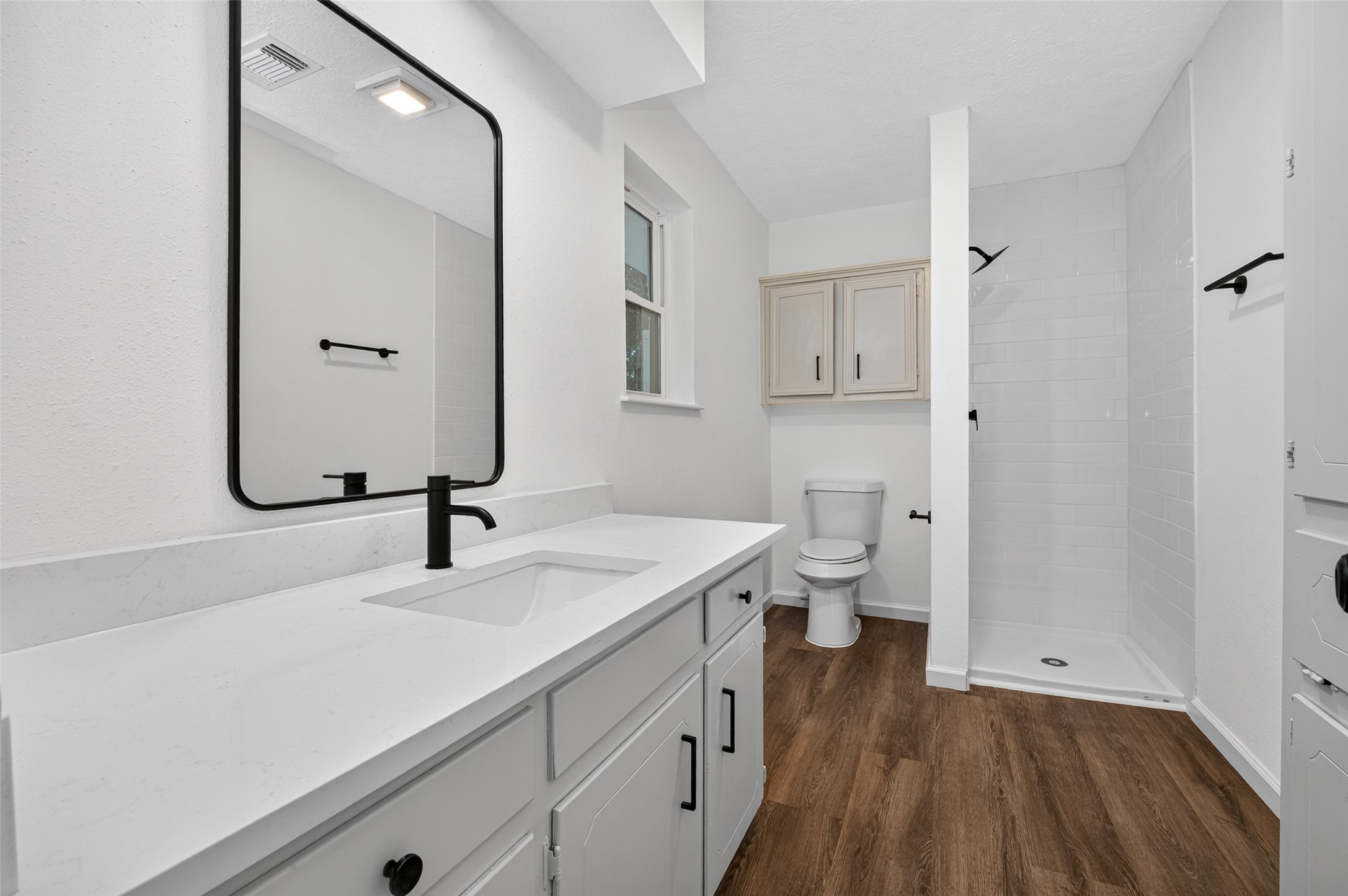 311 Crest Hill Drive Property Photo 25