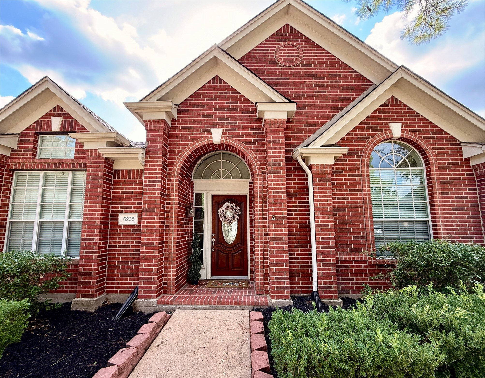 6235 Clear Canyon Drive Property Photo 4