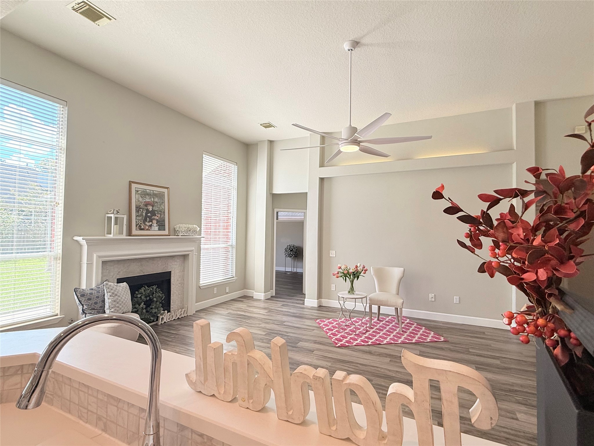 6235 Clear Canyon Drive Property Photo 7