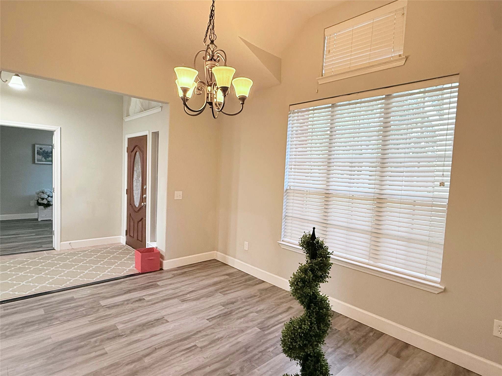 6235 Clear Canyon Drive Property Photo 9