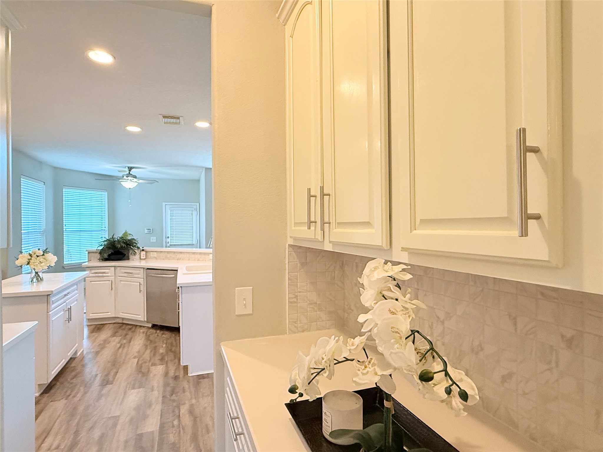 6235 Clear Canyon Drive Property Photo 11