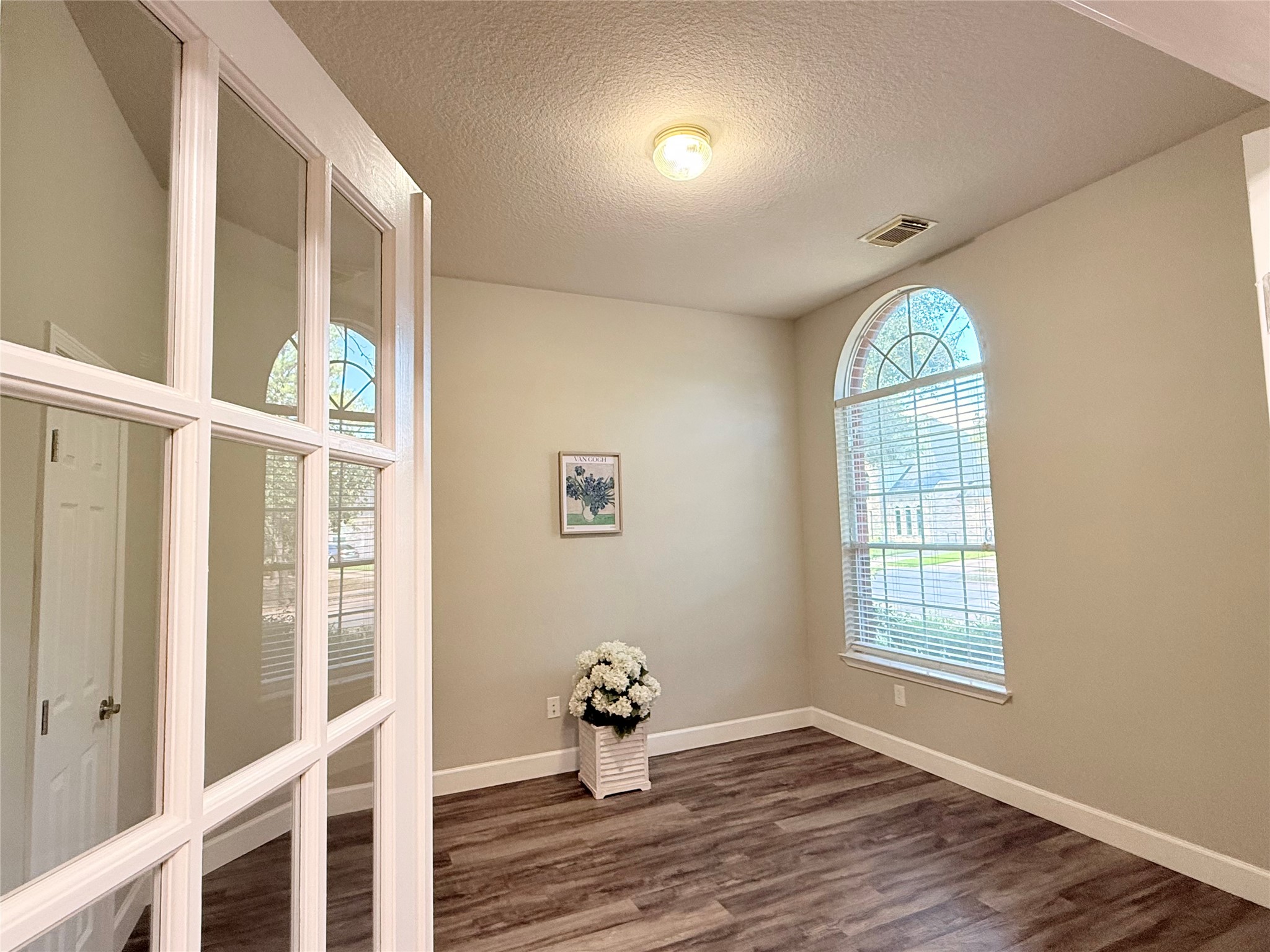 6235 Clear Canyon Drive Property Photo 15