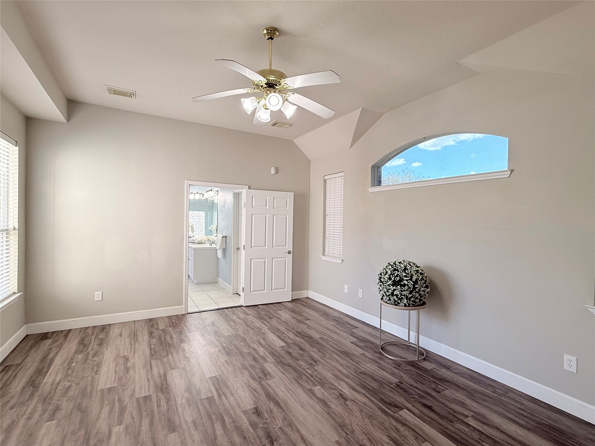 6235 Clear Canyon Drive Property Photo 35