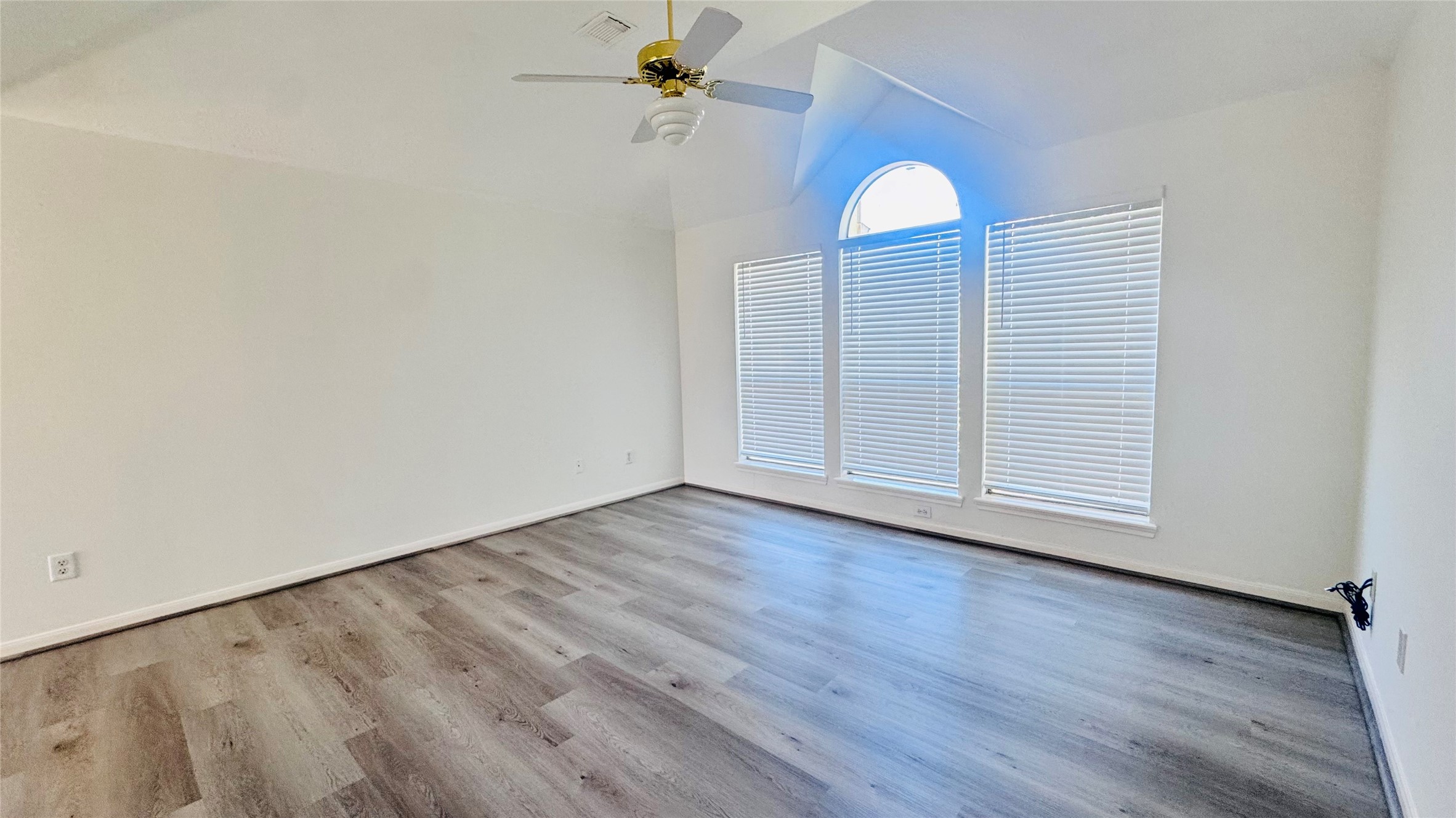 1702 Berkoff Drive Property Photo 27