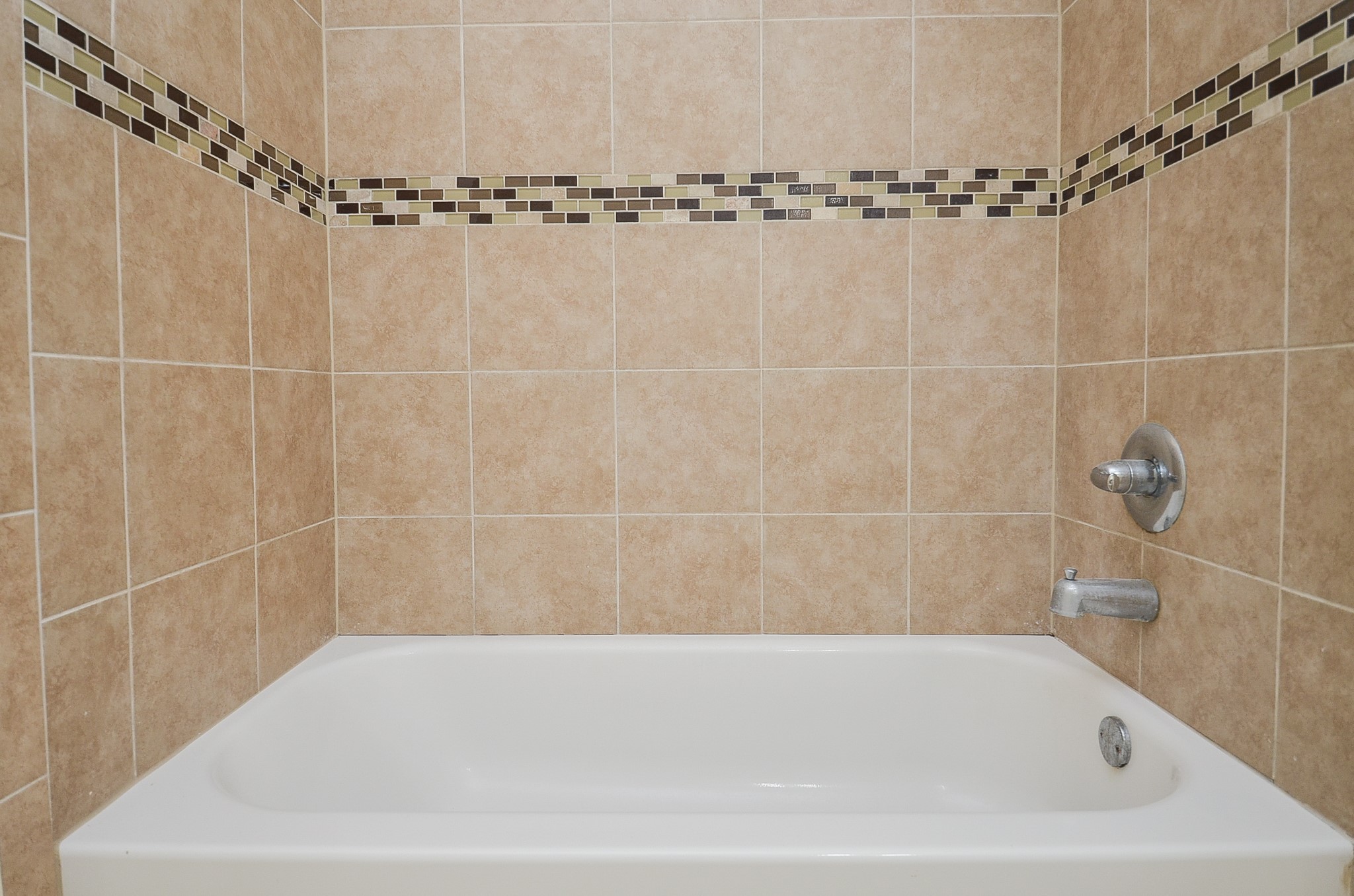 3907 Pebble Garden Lane Property Photo 11