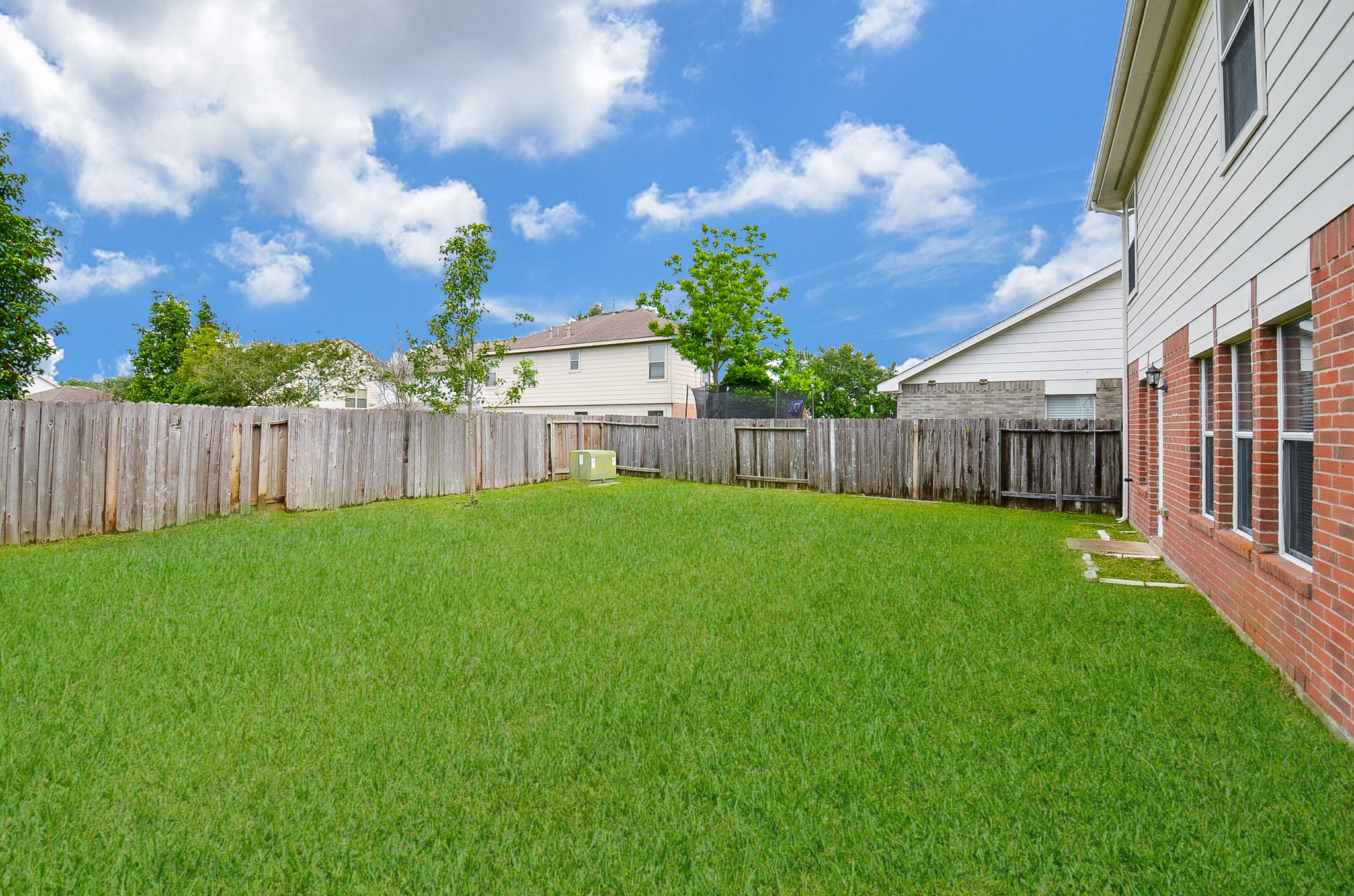 3907 Pebble Garden Lane Property Photo 19