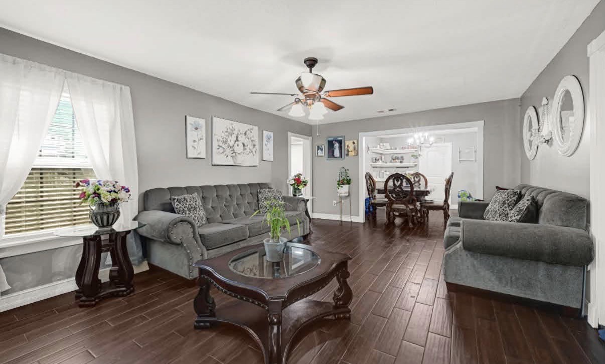 7314 Arnim Street Property Photo 4