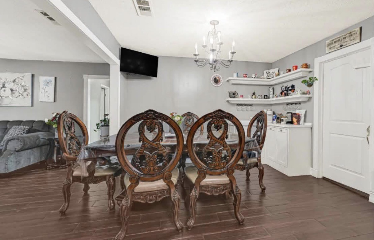 7314 Arnim Street Property Photo 5