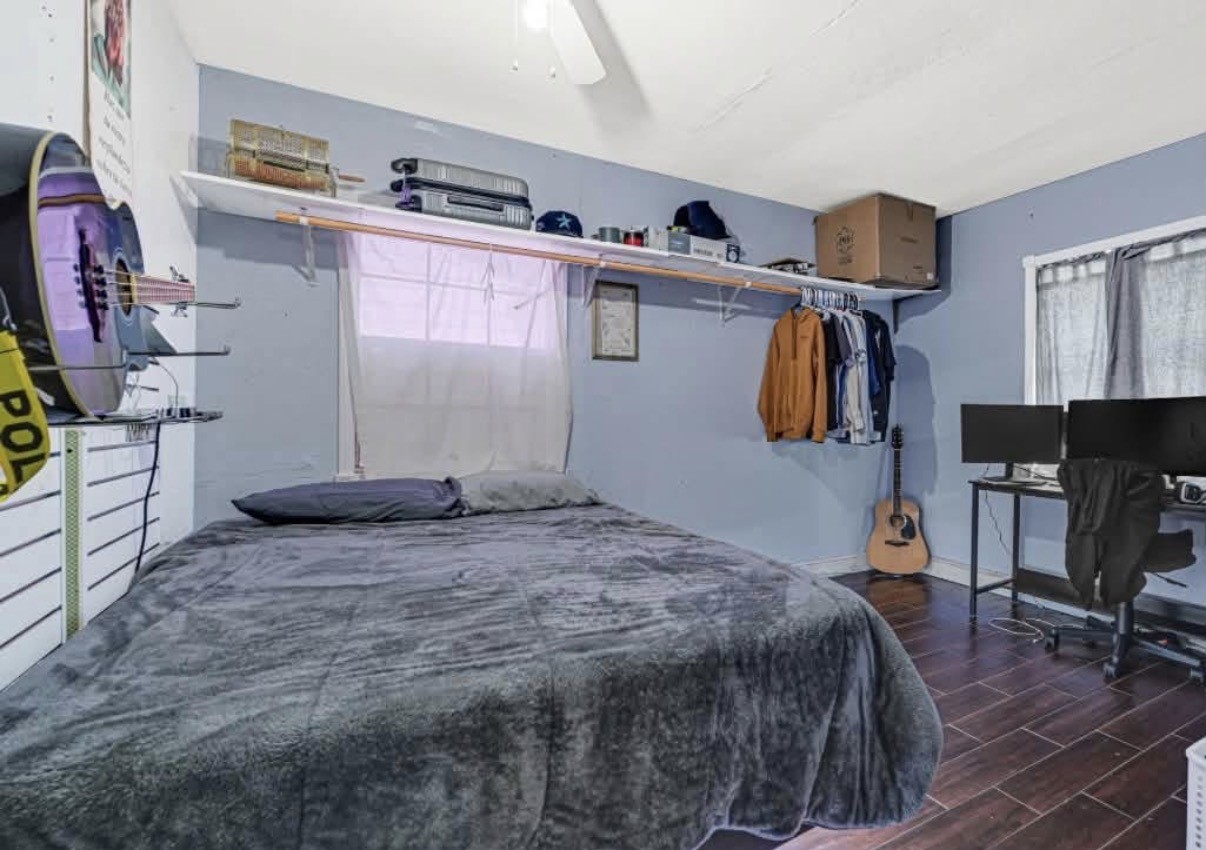 7314 Arnim Street Property Photo 9