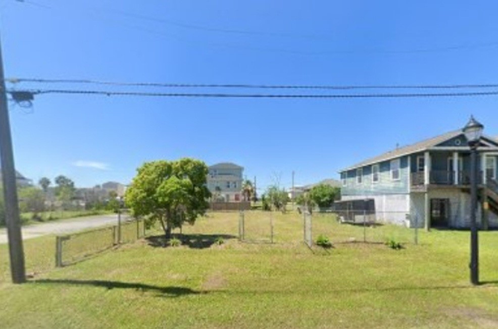 1011 63rd Street Property Photo 1